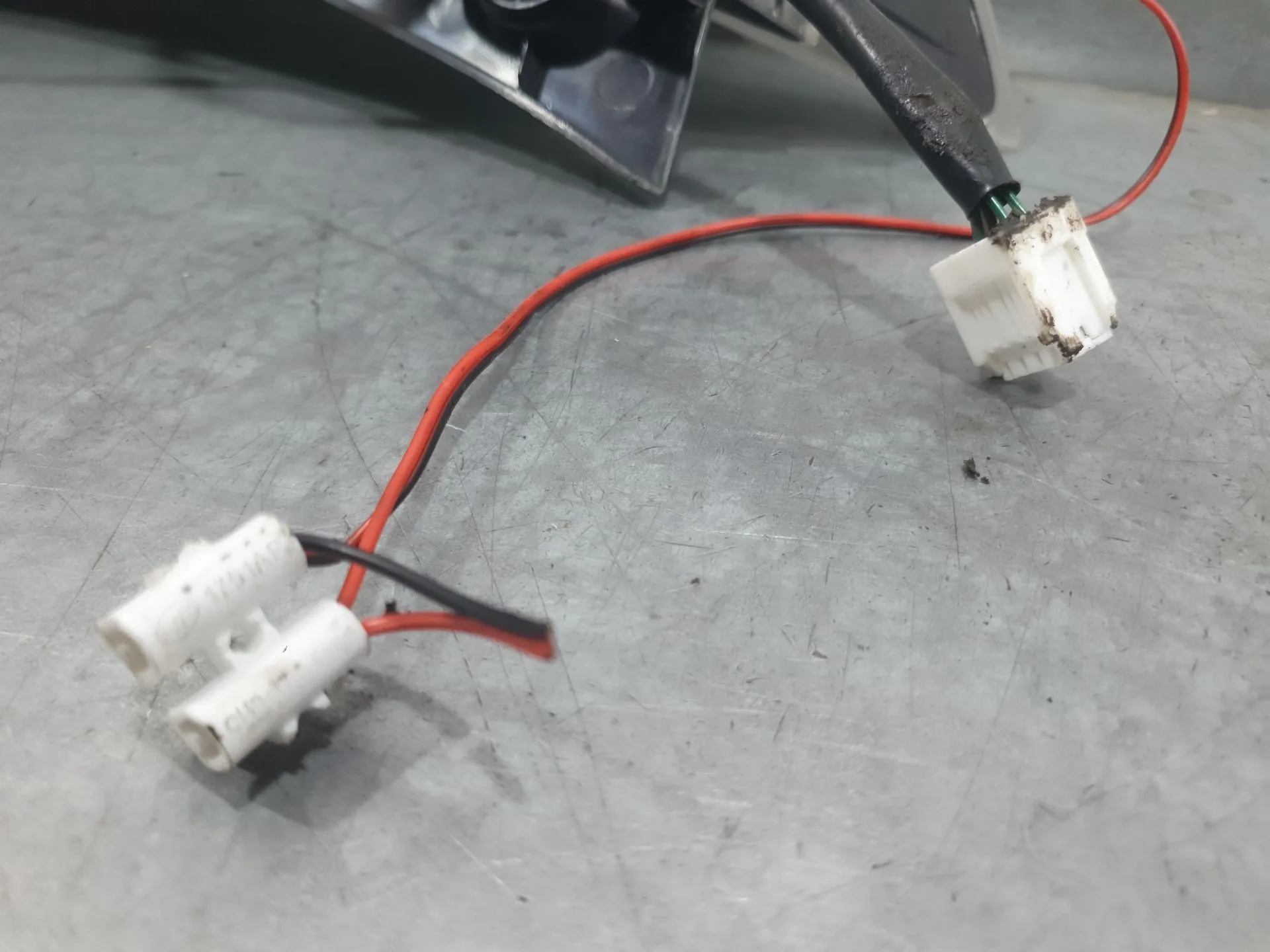 Piloto Trasero Izquierdo para Nissan Leaf (Ze0)