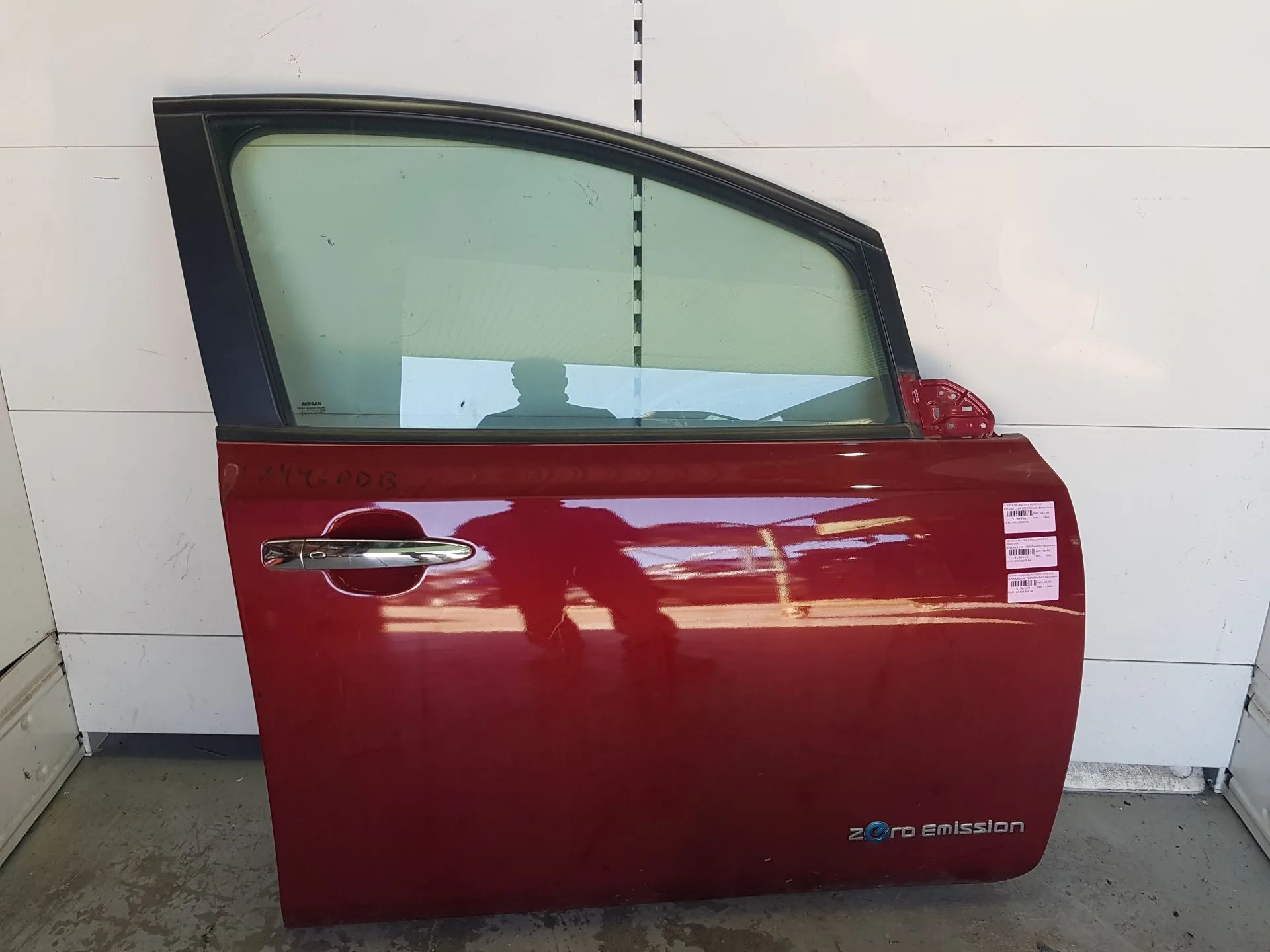 Puerta Delantera Derecha para Nissan Leaf (Ze0)