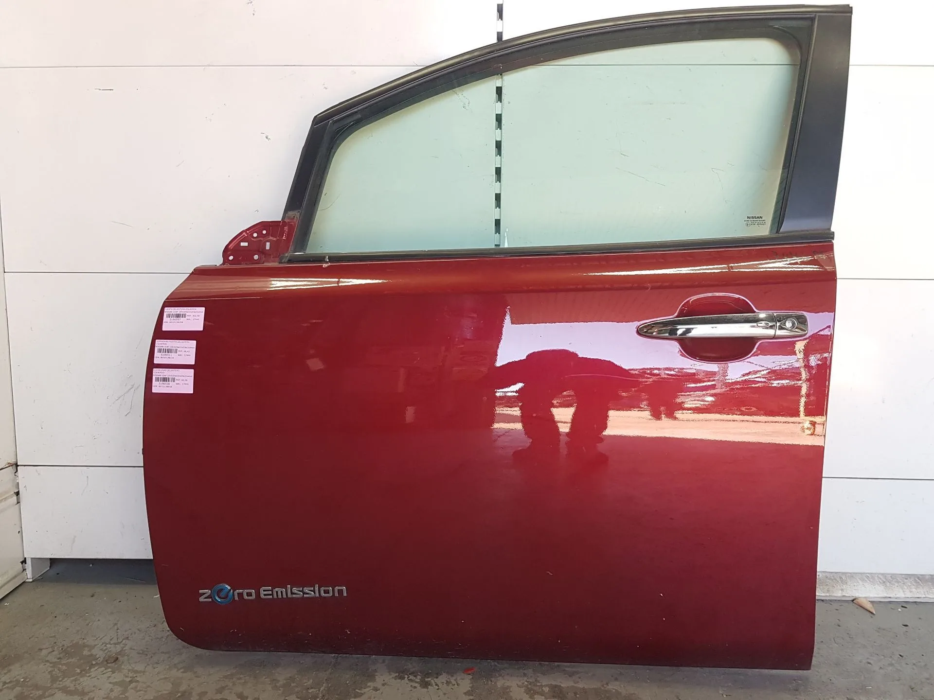 Puerta Delantera Izquierda para Nissan Leaf (Ze0)