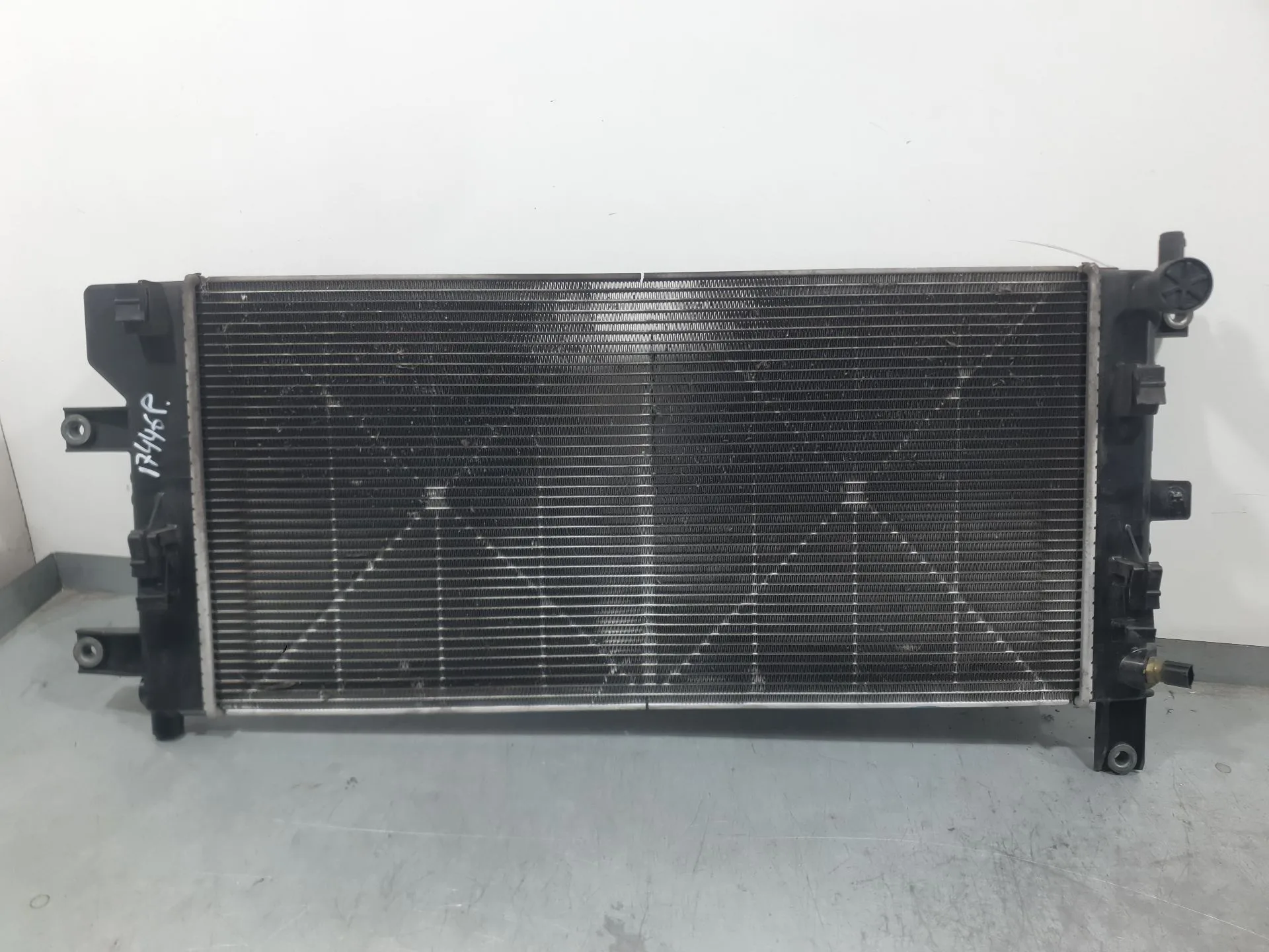 Radiador Agua para Nissan Leaf (Ze0)