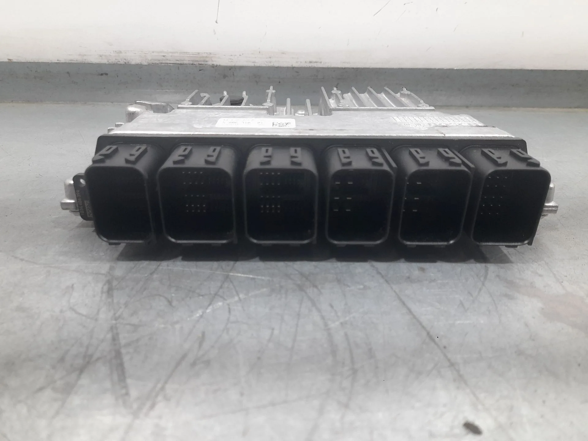 Centralita Motor Uce para Bmw Serie 1 Lim. (F40)