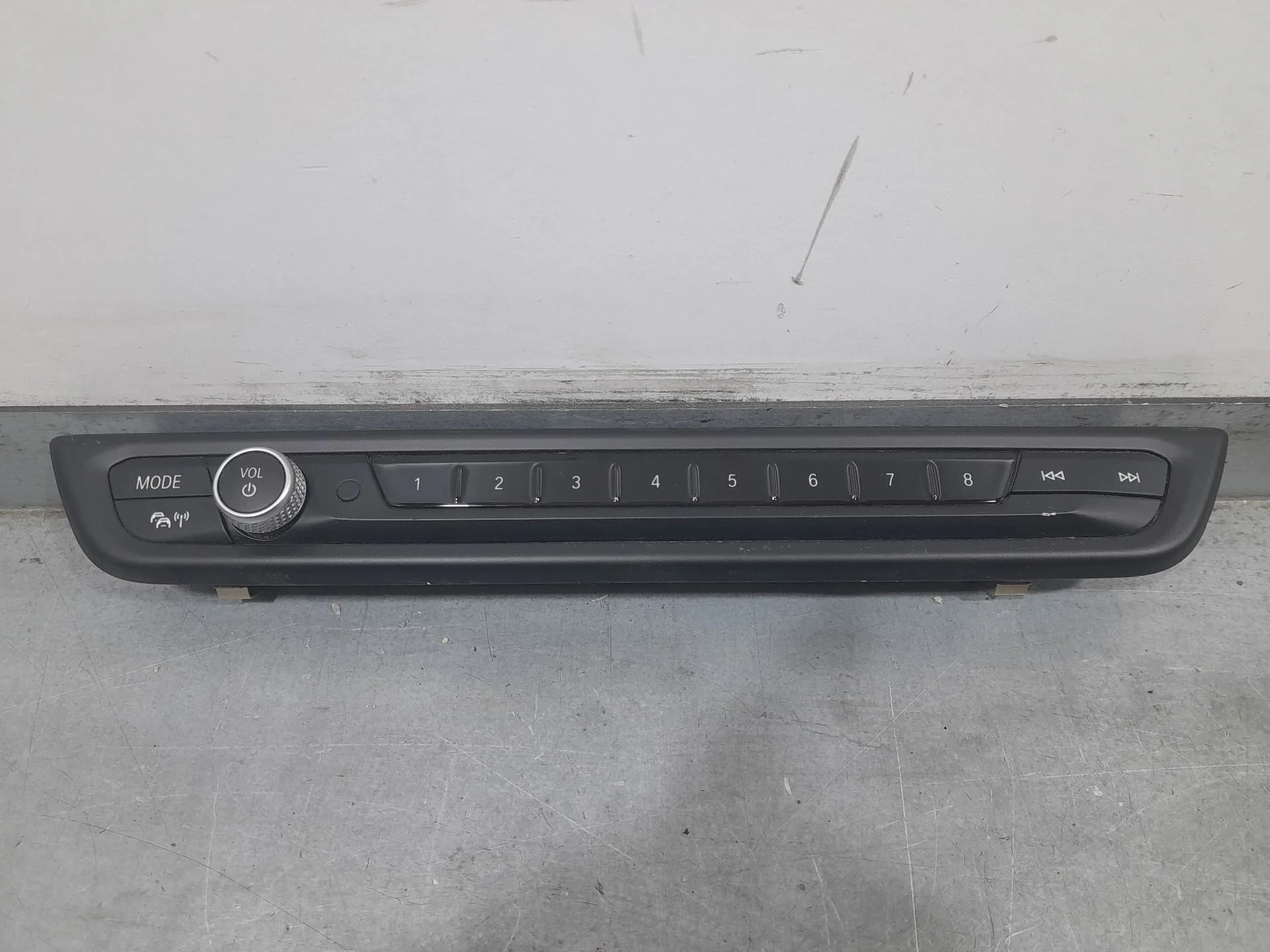 Mando Radio para Bmw Serie 1 Lim. (F40)