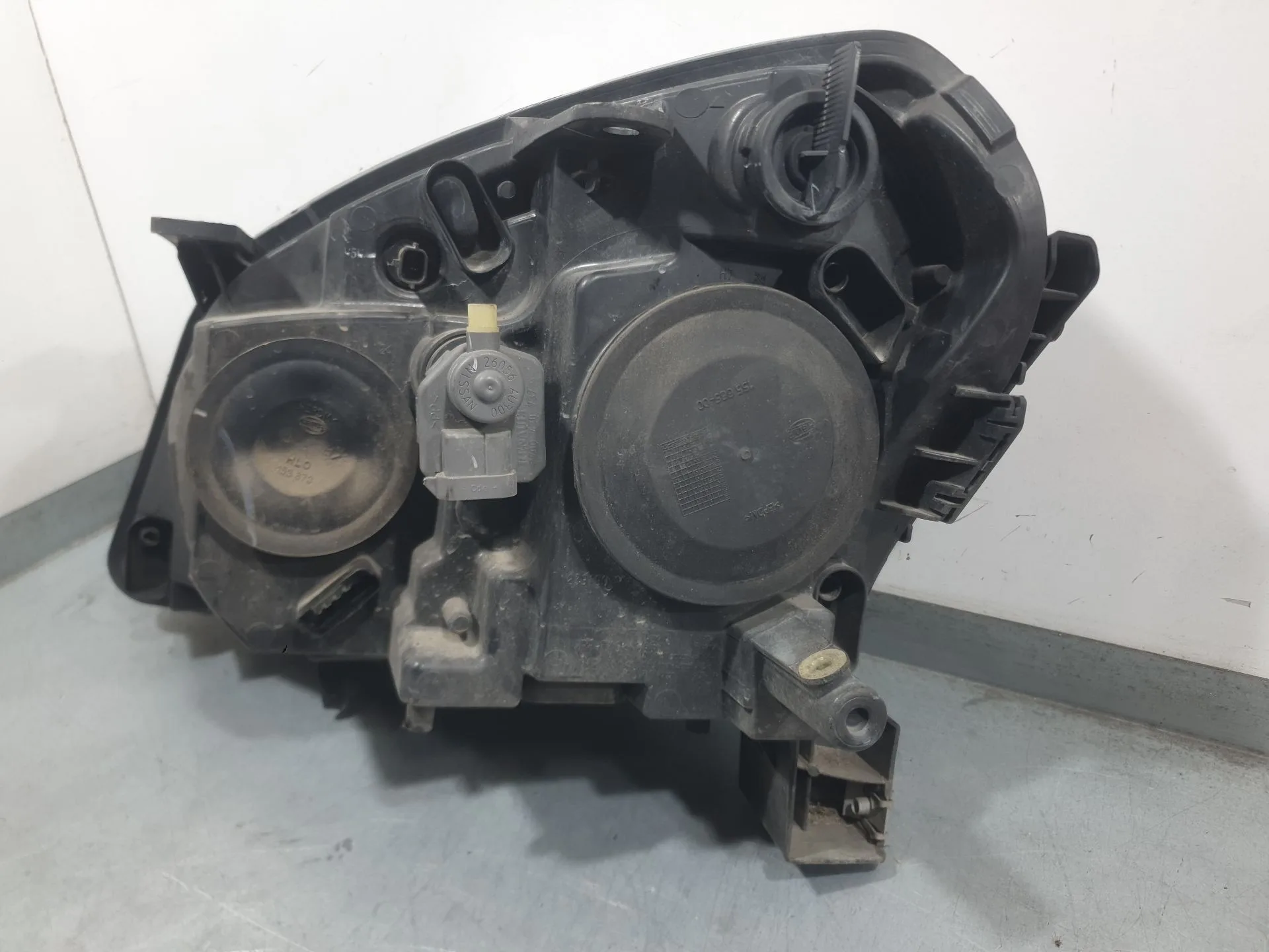 Faro Derecho para Nissan Qashqai I (J10, Nj10)