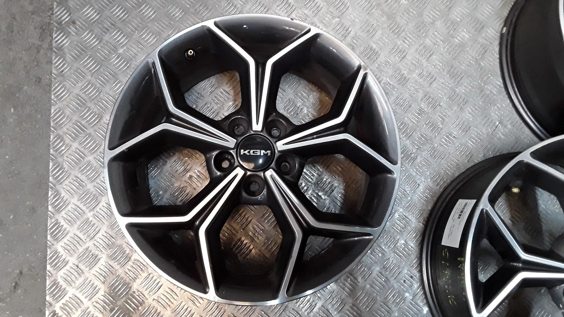 Juego Llantas Aluminio para Kg Mobility Korando (C300)