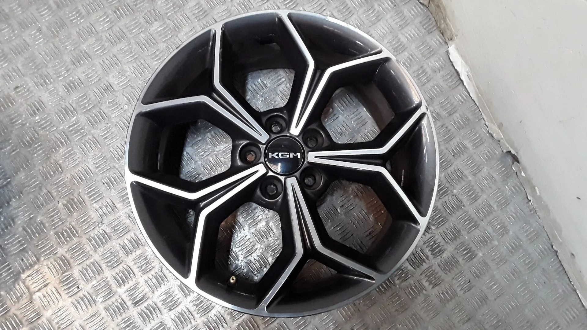 Juego Llantas Aluminio para Kg Mobility Korando (C300)