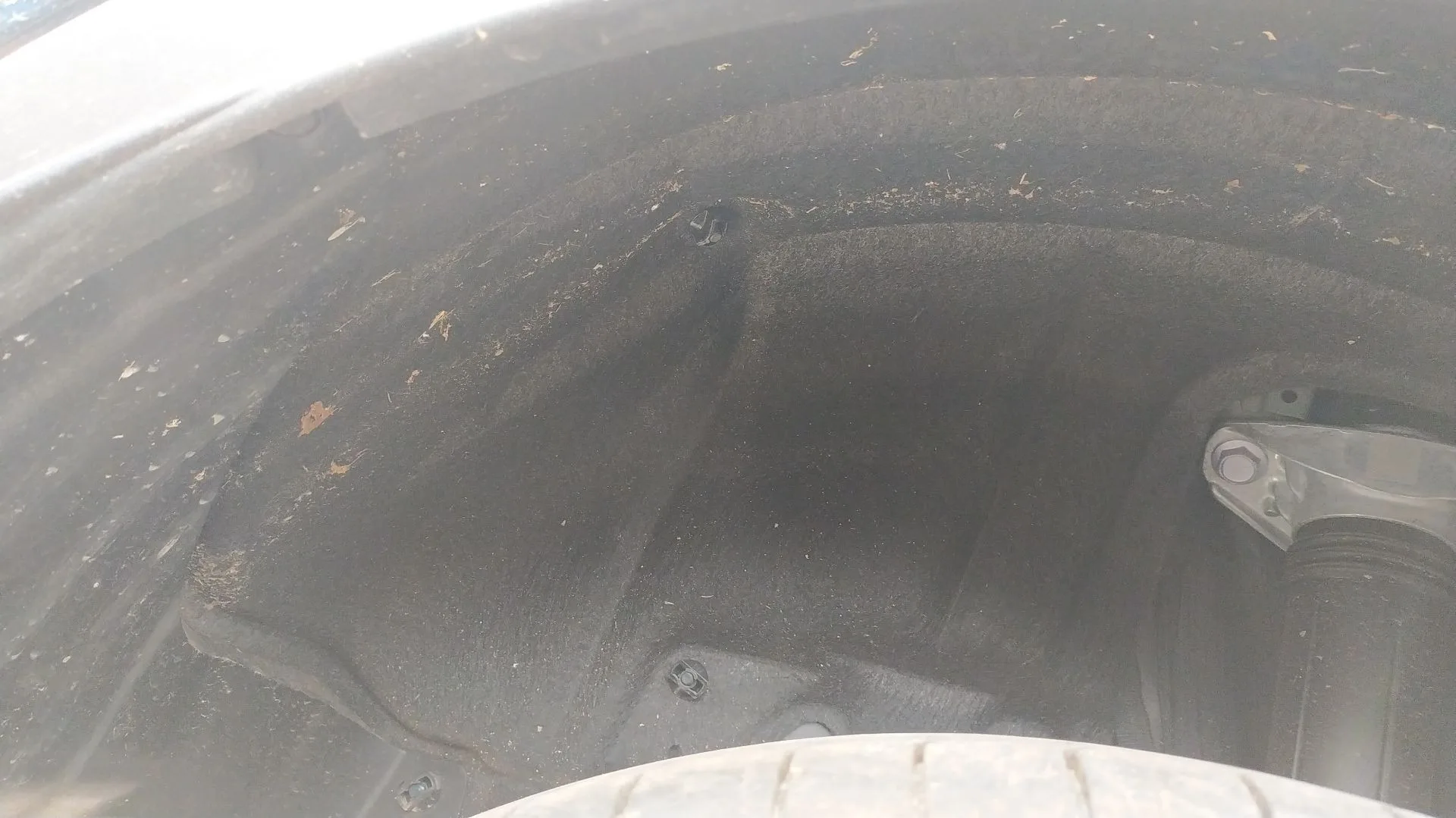 Plastico Pase Rueda Tras. Dch. para Toyota C-Hr (_X1_)