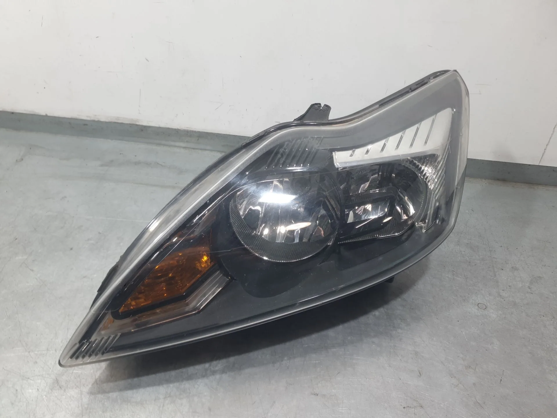 Faro Izquierdo para Ford Focus Ii (Da_, Hcp, Dp)