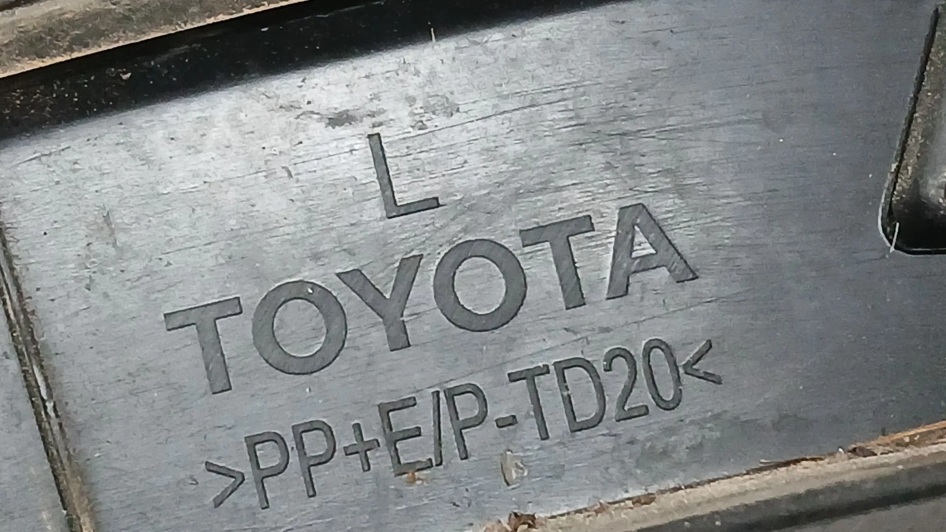 Aletin Delantero Izquierdo para Toyota C-Hr