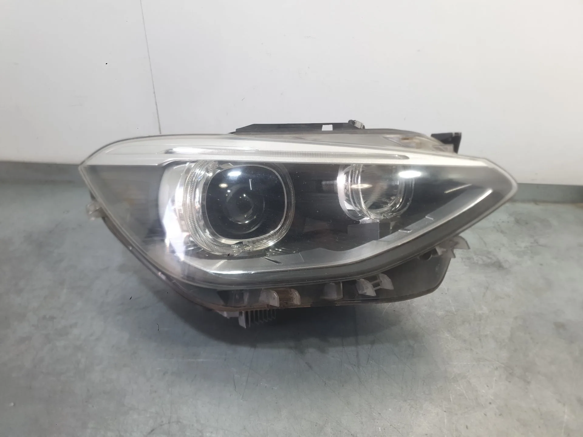 Faro Derecho para Bmw 1 (F20)