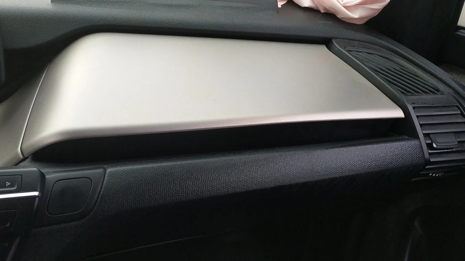 Guantera para Bmw I3 (I01)