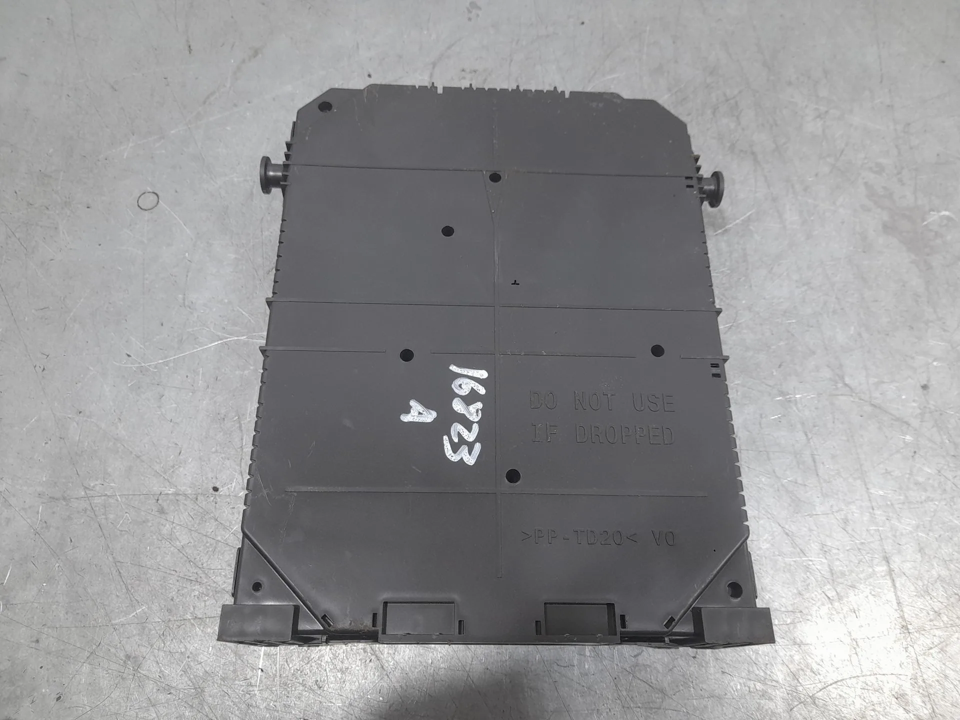 Caja Reles / Fusibles para Opel Crossland X / Crossland (P17, P2Qo)