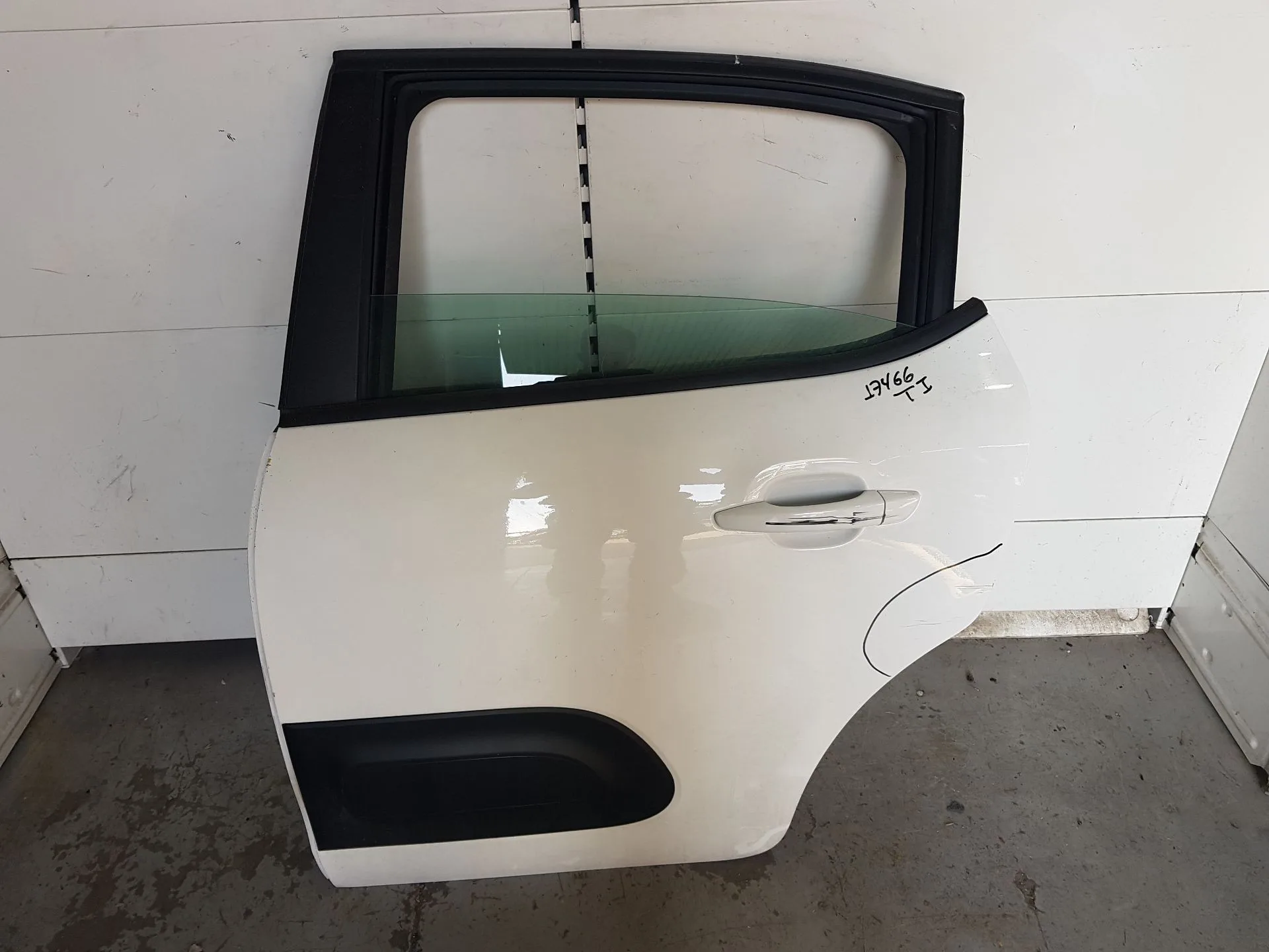 Puerta Trasera Izquierda para Citroën C3 Iii (Sx)