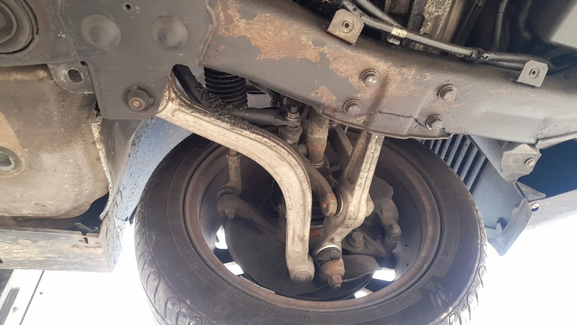 Brazo Suspension Inferior Delantero Izquierdo para Lancia Thesis (841_)