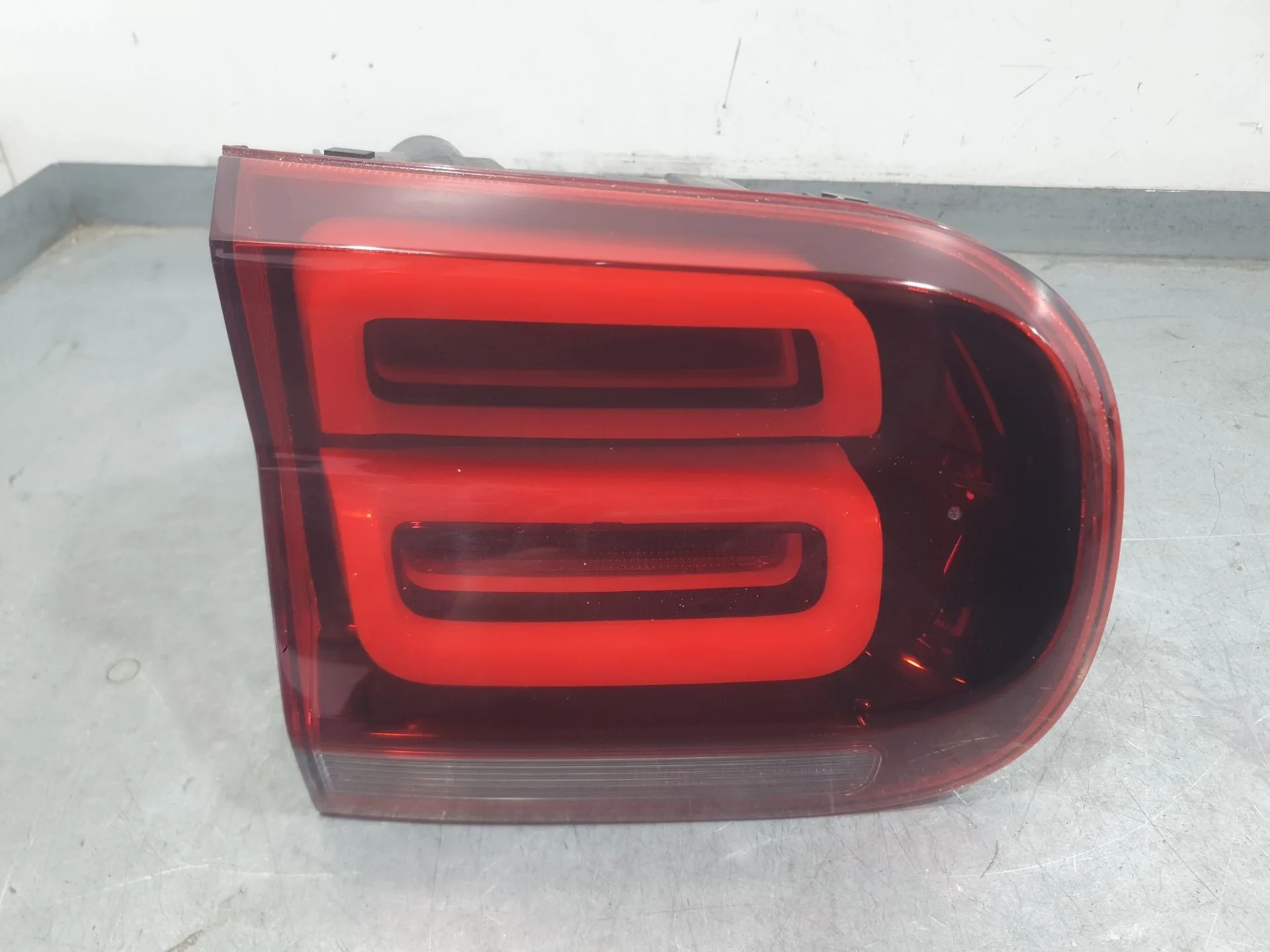 Piloto Trasero Izquierdo Interior para Citroën C5 Aircross (Ac_, Aj_, Ar_, A4_)