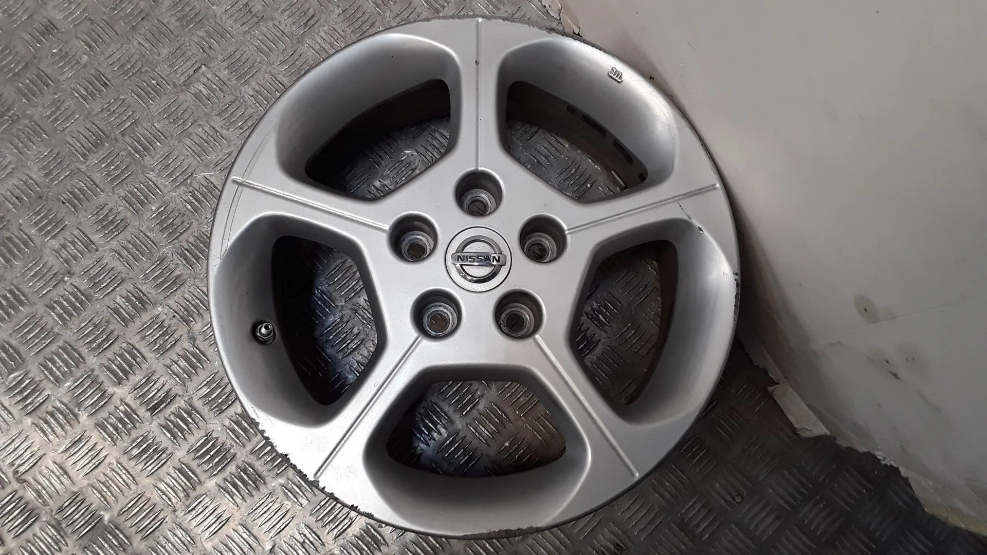 Juego Llantas Aluminio para Nissan Leaf (Ze0)