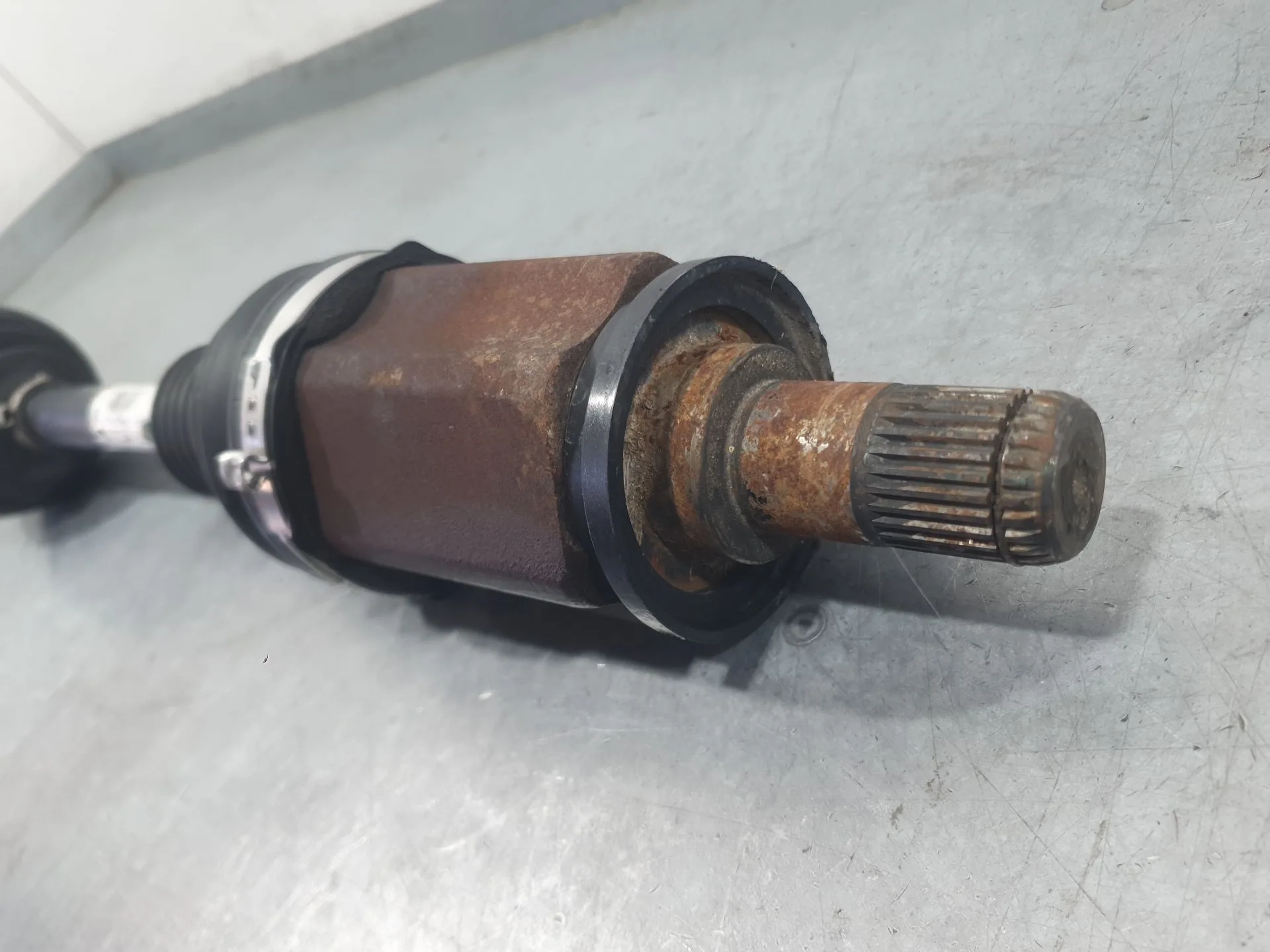Transmision Delantera Izquierda para Bmw 3 (F30, F80)