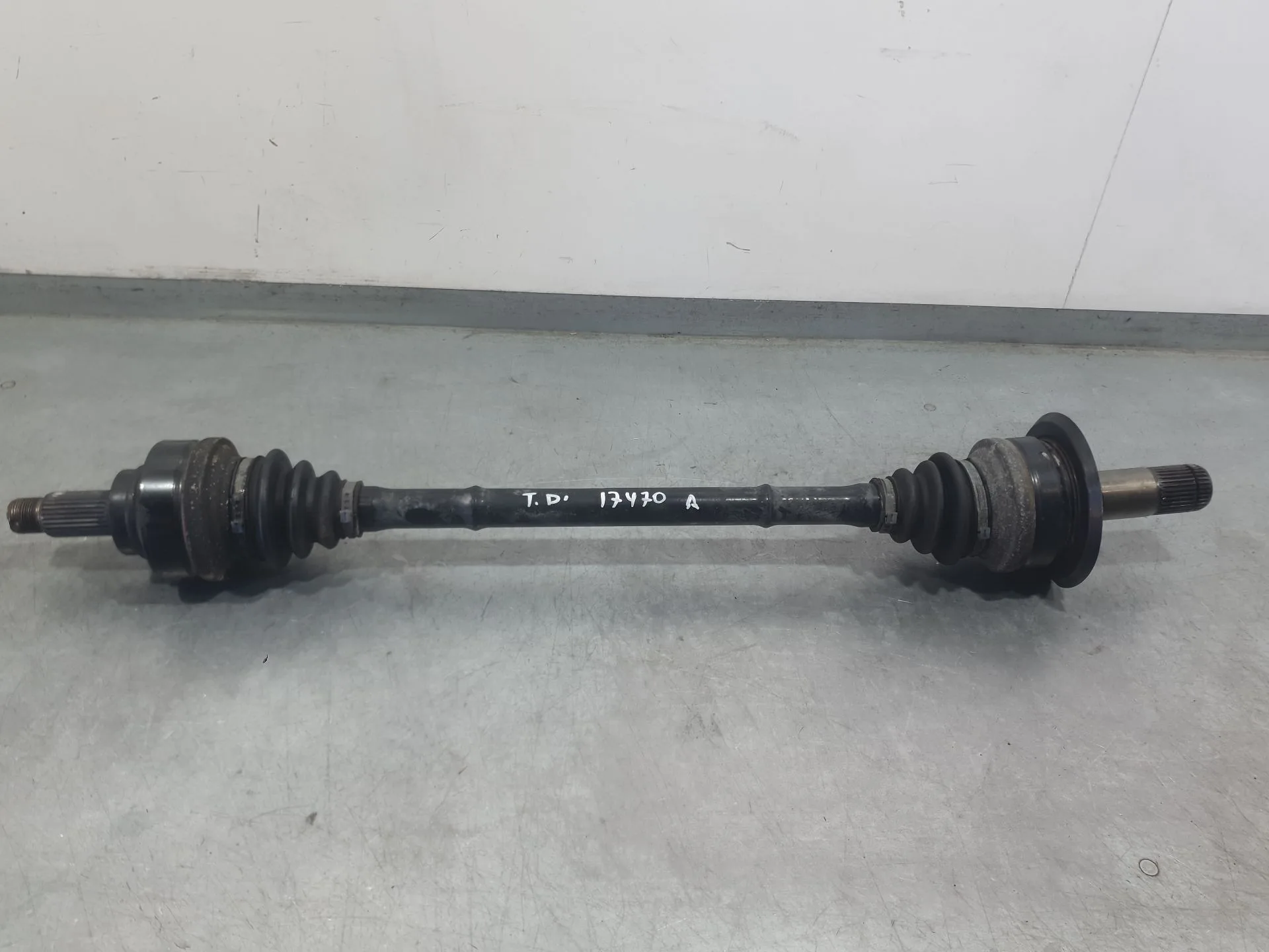 Transmision Trasera Derecha para Bmw 3 (F30, F80)