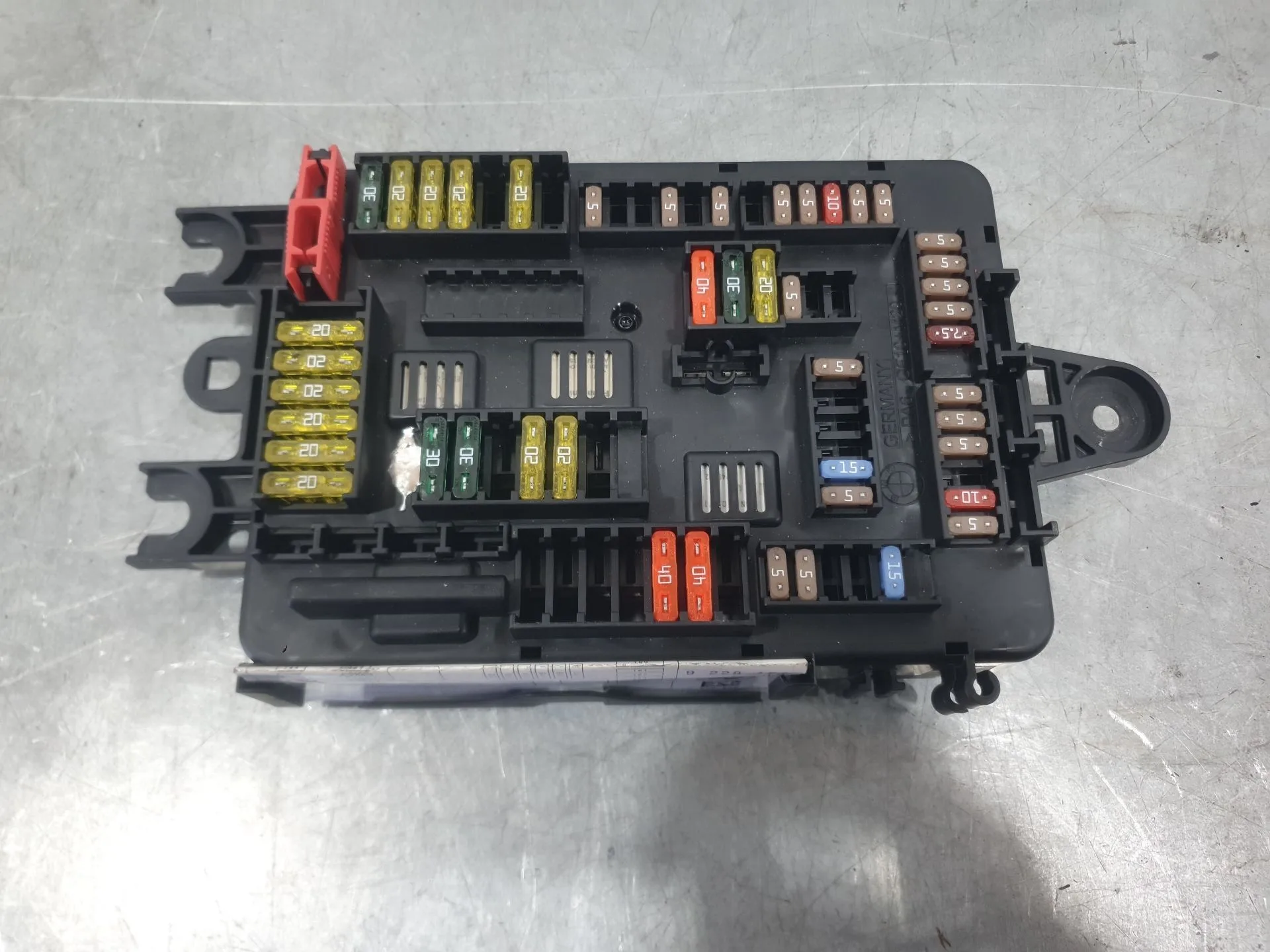 Caja Reles / Fusibles para Bmw 3 (F30, F80)