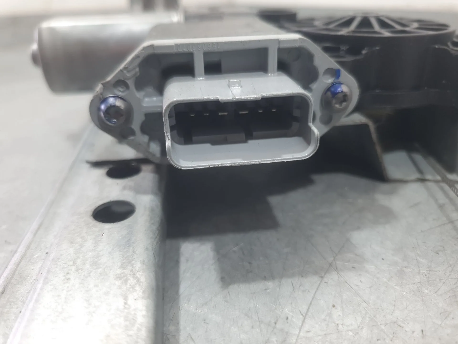 Elevalunas Delantero Izquierdo para Renault Express Furgoneta/Monovolumen