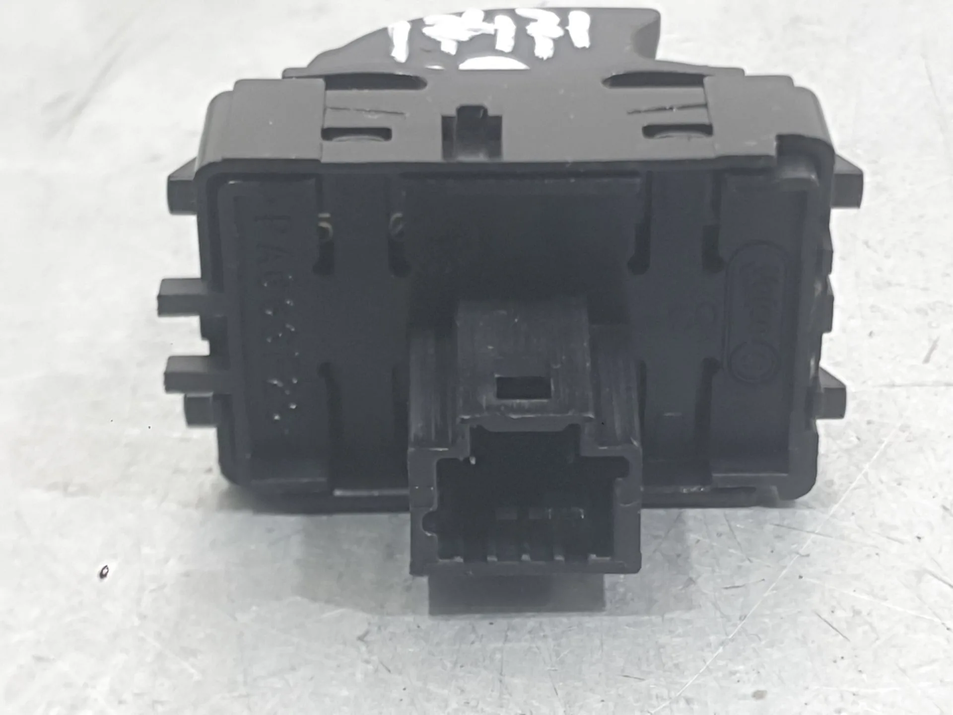 Mando Elevalunas Trasero Derecho para Renault Megane Iv Hatchback (B9A/M/N_)
