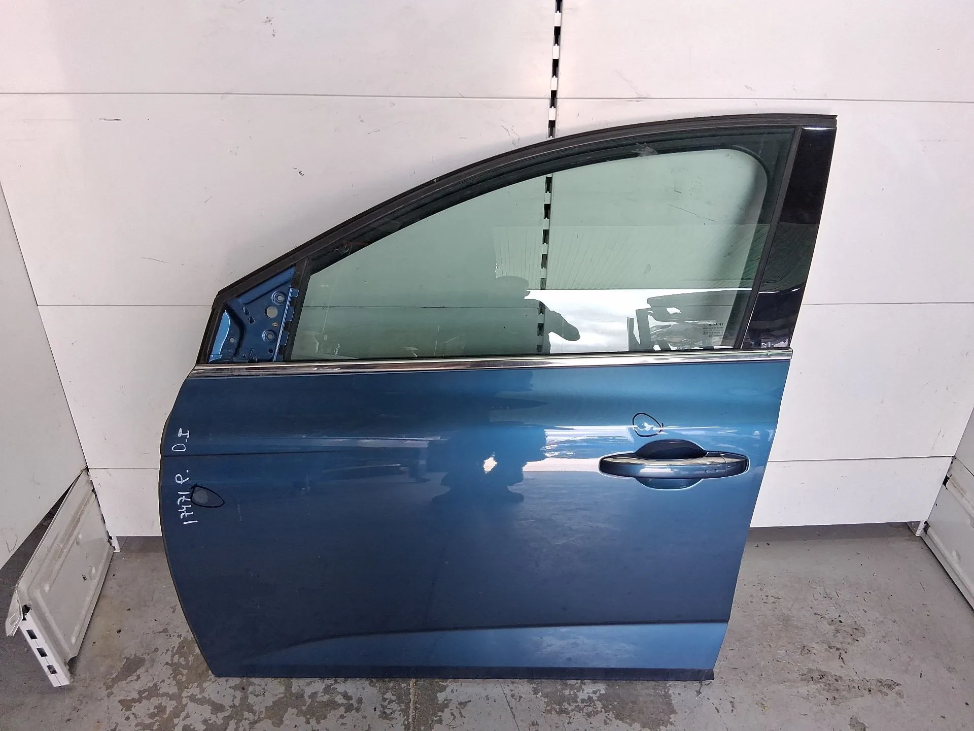 Puerta Delantera Izquierda para Renault Megane Iv Hatchback (B9A/M/N_)