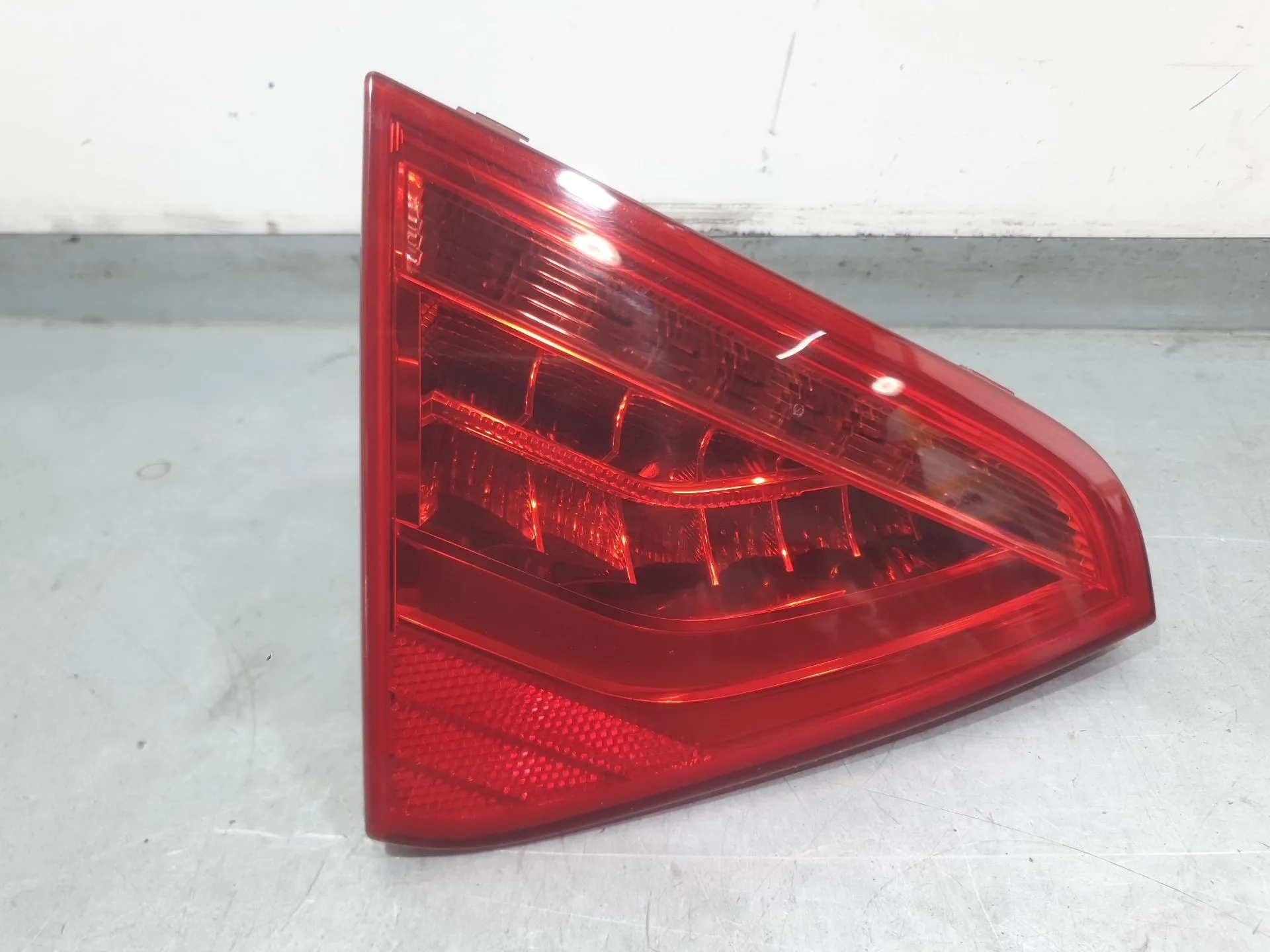 Piloto Trasero Izquierdo Interior para Audi A5 Sportback (8Ta)