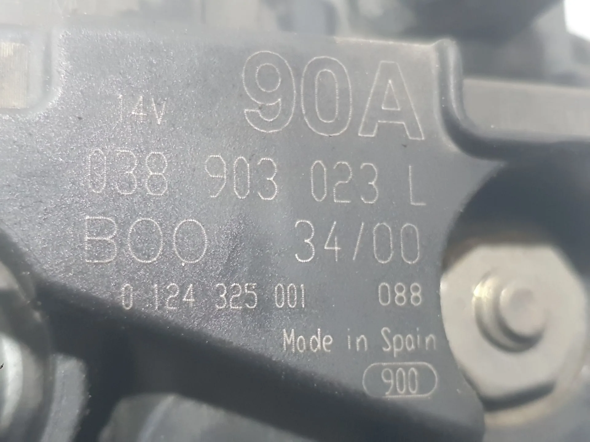 Alternador para Volkswagen Golf Iv (1J1)