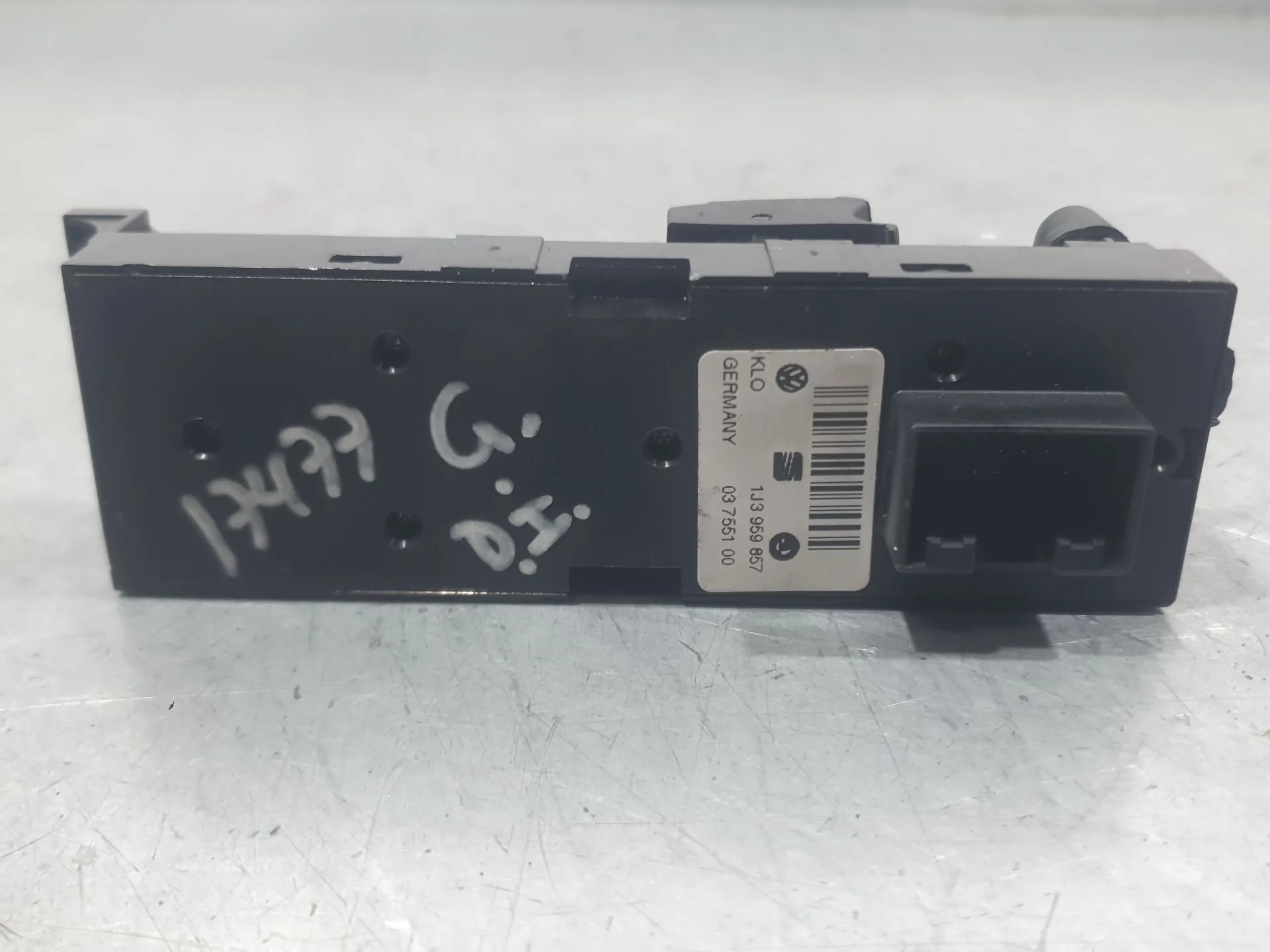 Mando Elevalunas Delantero Izquierdo para Volkswagen Golf Iv (1J1)