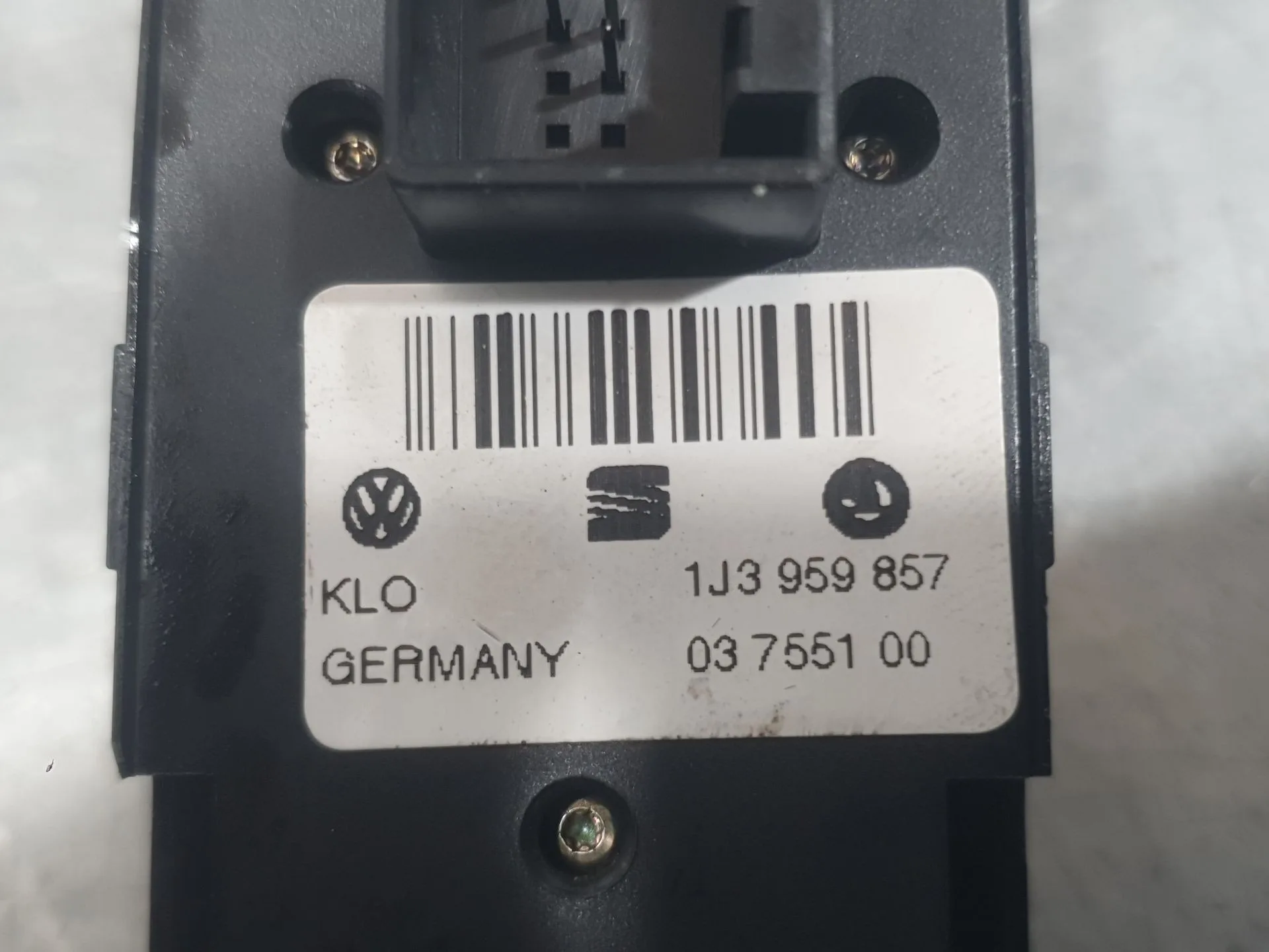 Mando Elevalunas Delantero Izquierdo para Volkswagen Golf Iv (1J1)