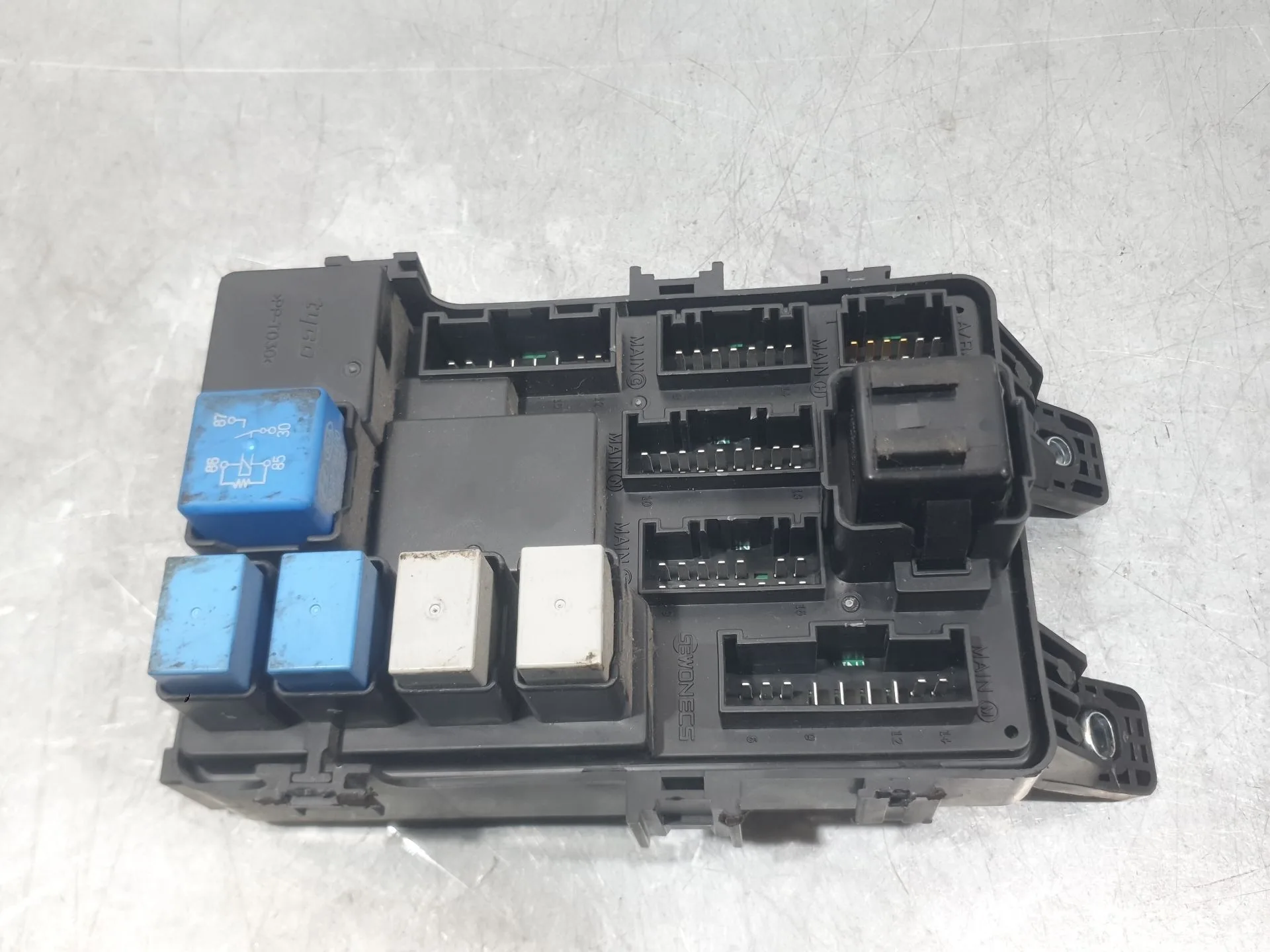 Caja Reles / Fusibles para Hyundai Accent Iii (Mc)