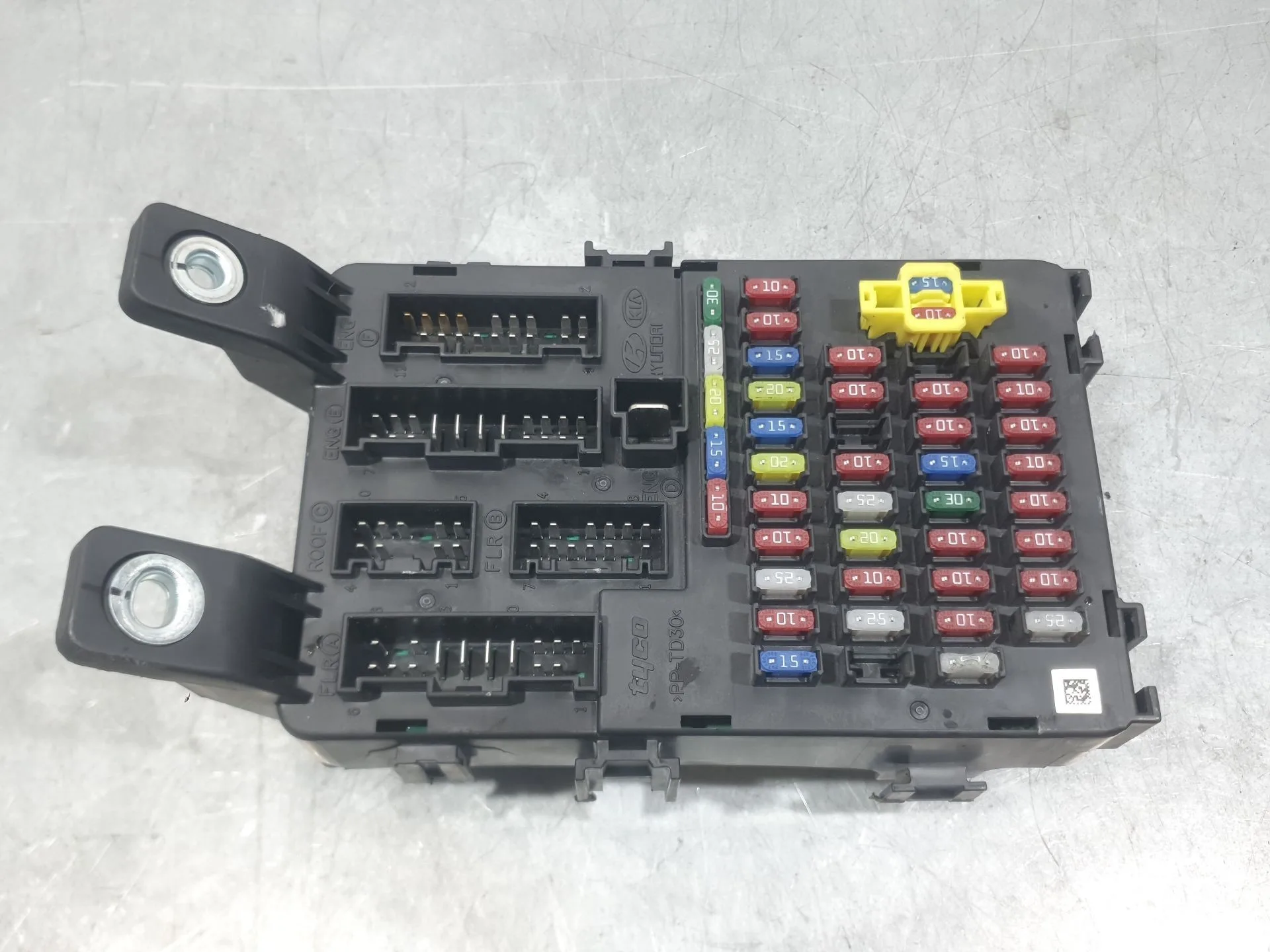 Caja Reles / Fusibles para Hyundai Accent Iii (Mc)