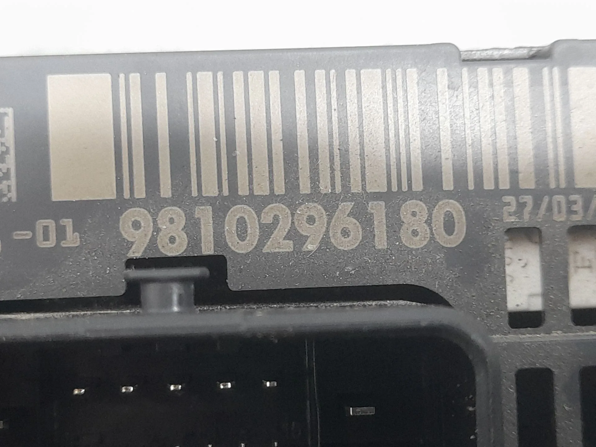 Caja Reles / Fusibles para Peugeot 3008