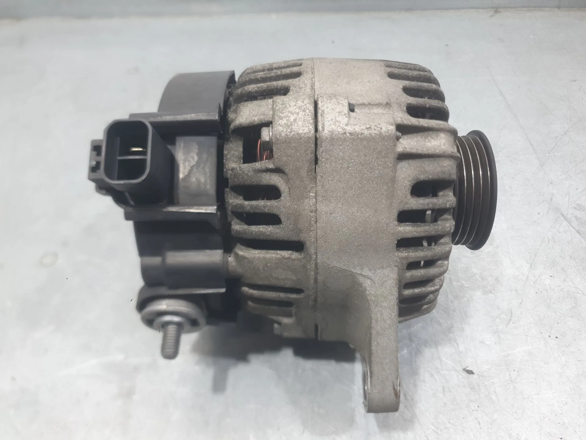 Alternador para Nissan Micra Iii (K12)