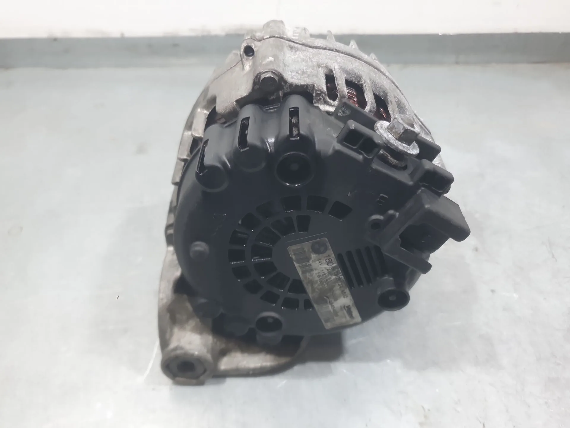 Alternador para Bmw X5 (E70)