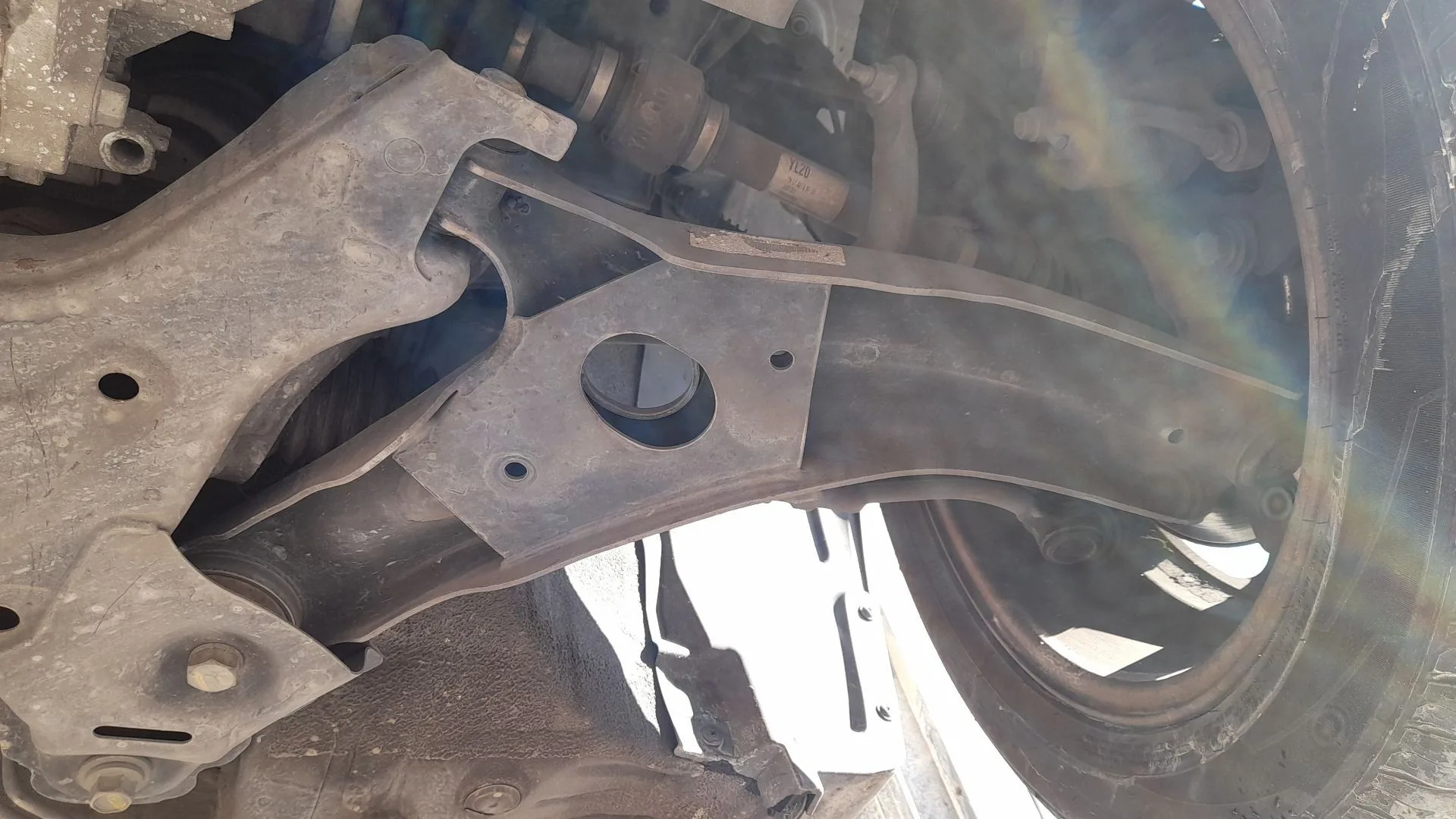 Brazo Suspension Inferior Delantero Izquierdo para Hyundai Ix20 (Jc)