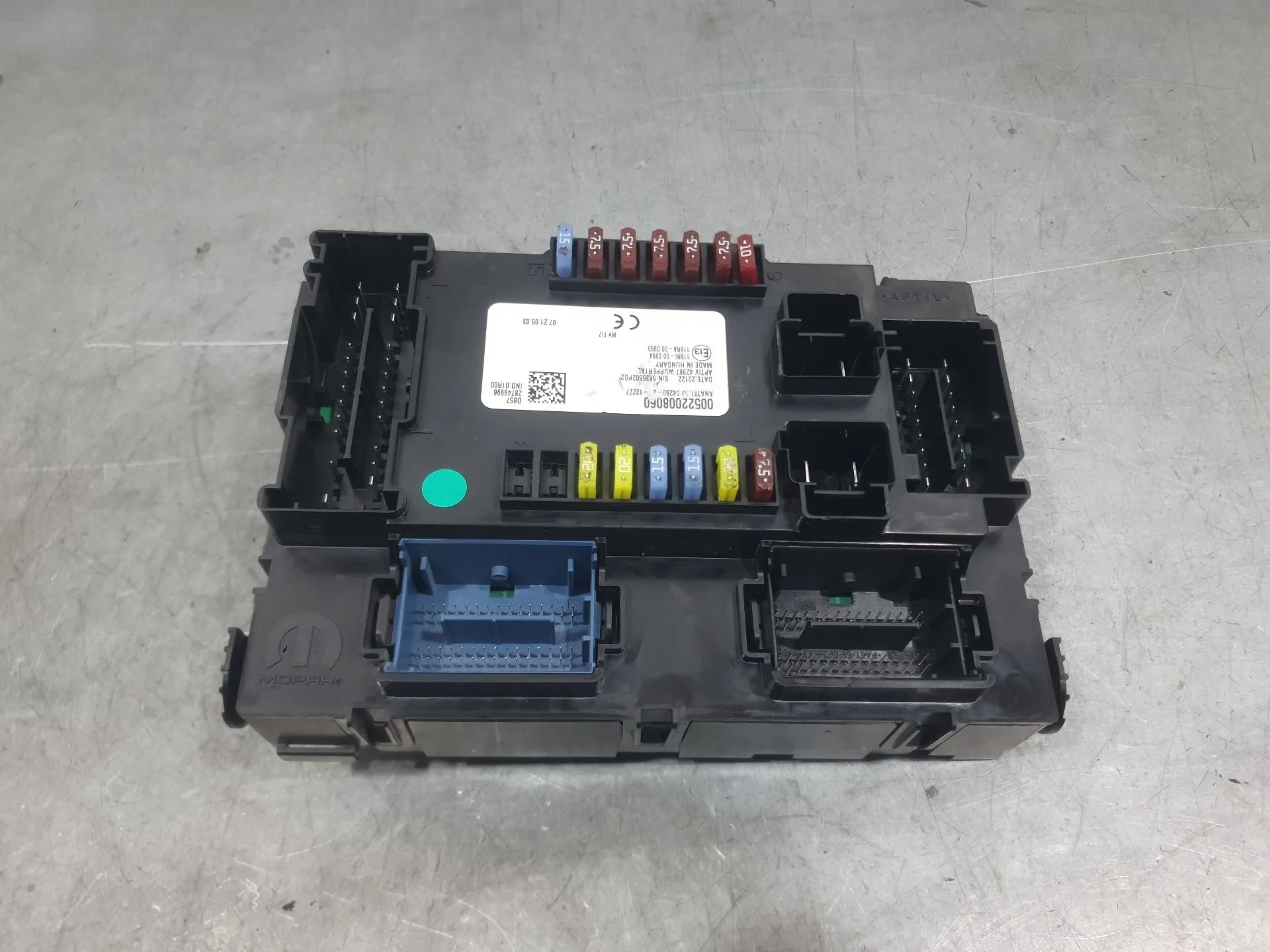 Caja Reles / Fusibles para Fiat 500 E