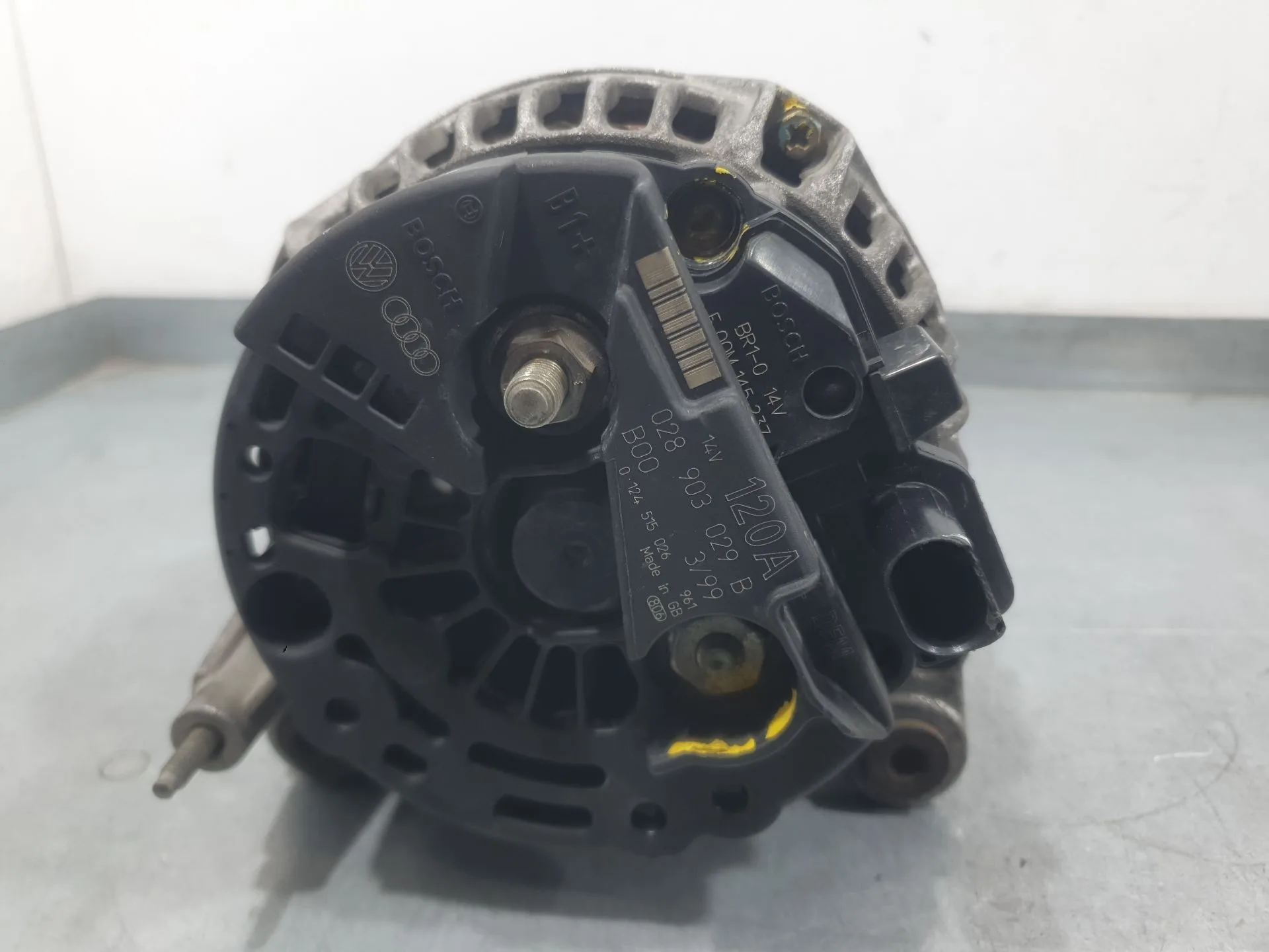 Alternador para Volkswagen Passat B5 (3B2)
