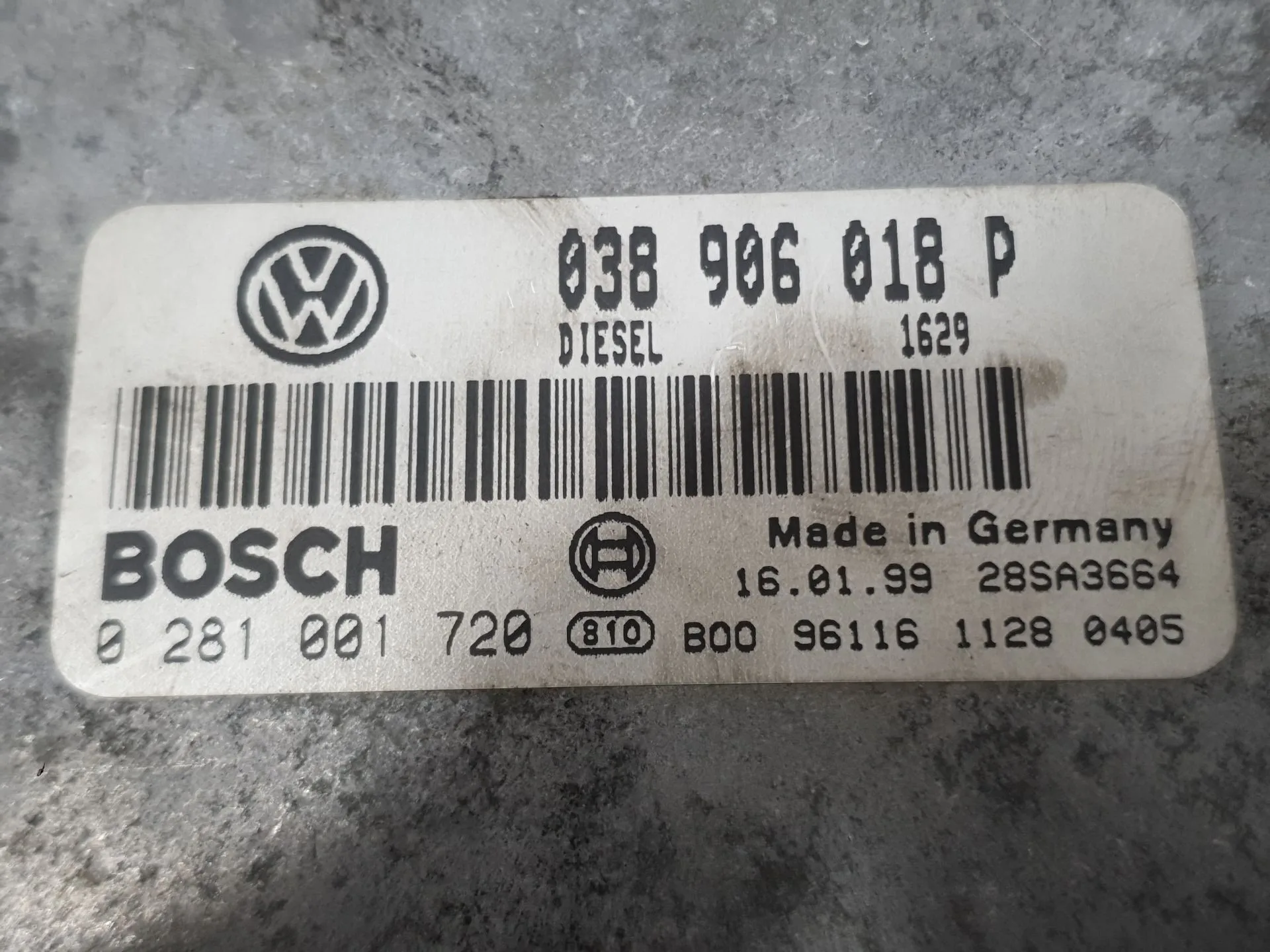 Centralita Motor Uce para Volkswagen Passat B5 (3B2)