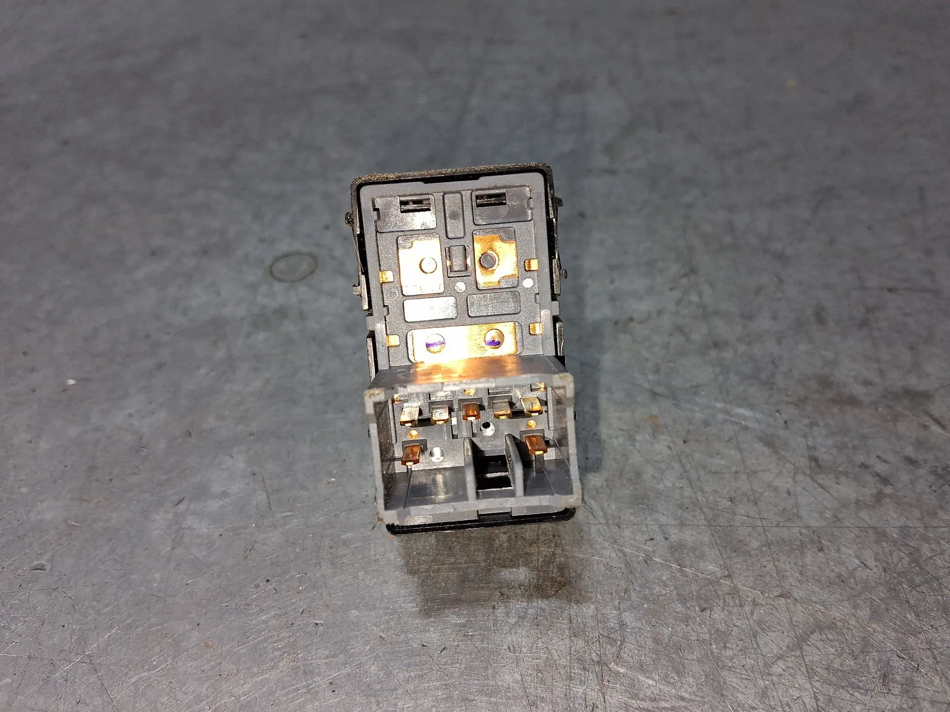 Mando Elevalunas Trasero Izquierdo para Hyundai I20 Iii (Bc3, Bi3)
