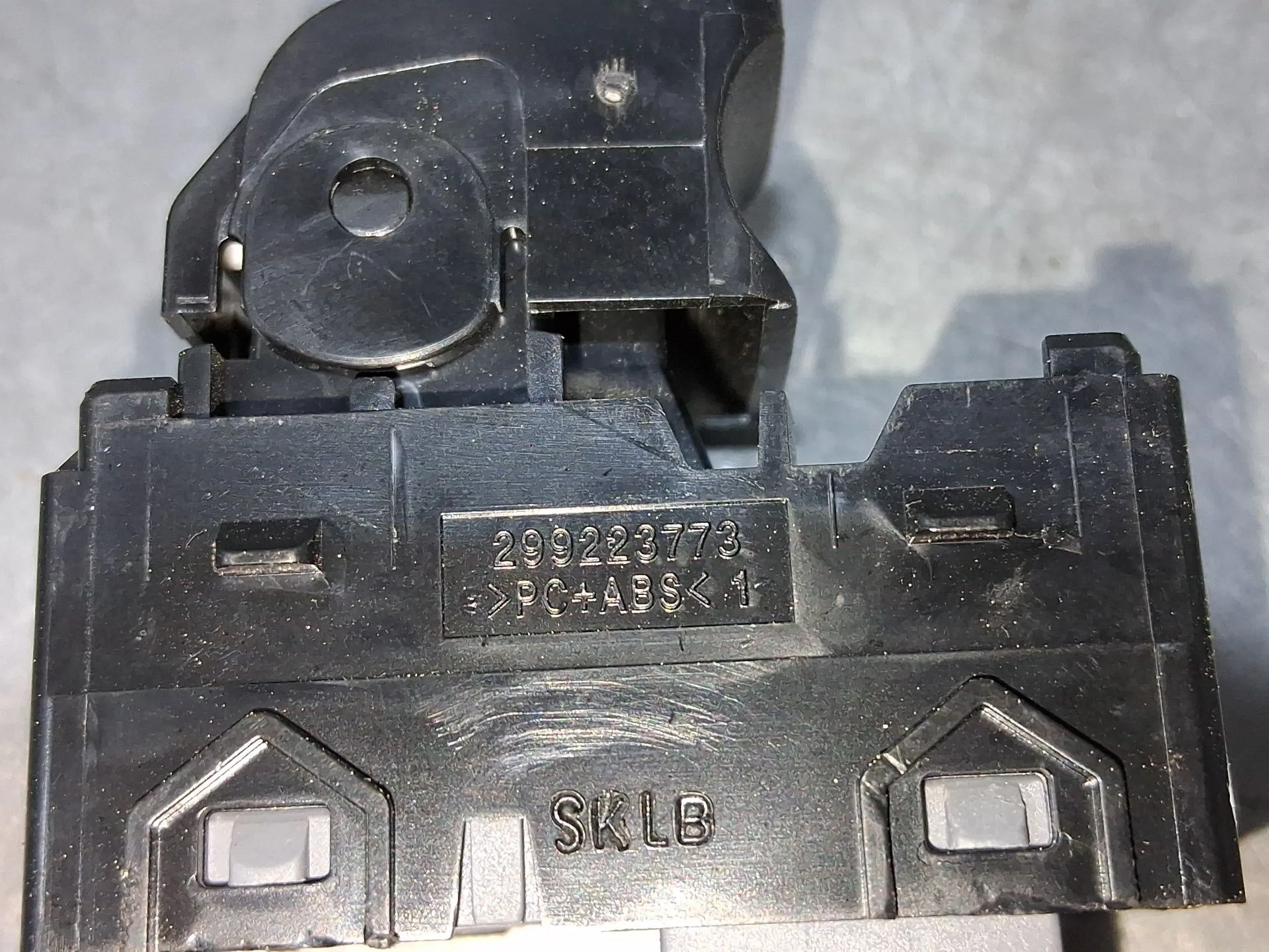 Mando Elevalunas Trasero Izquierdo para Hyundai I20 Iii (Bc3, Bi3)