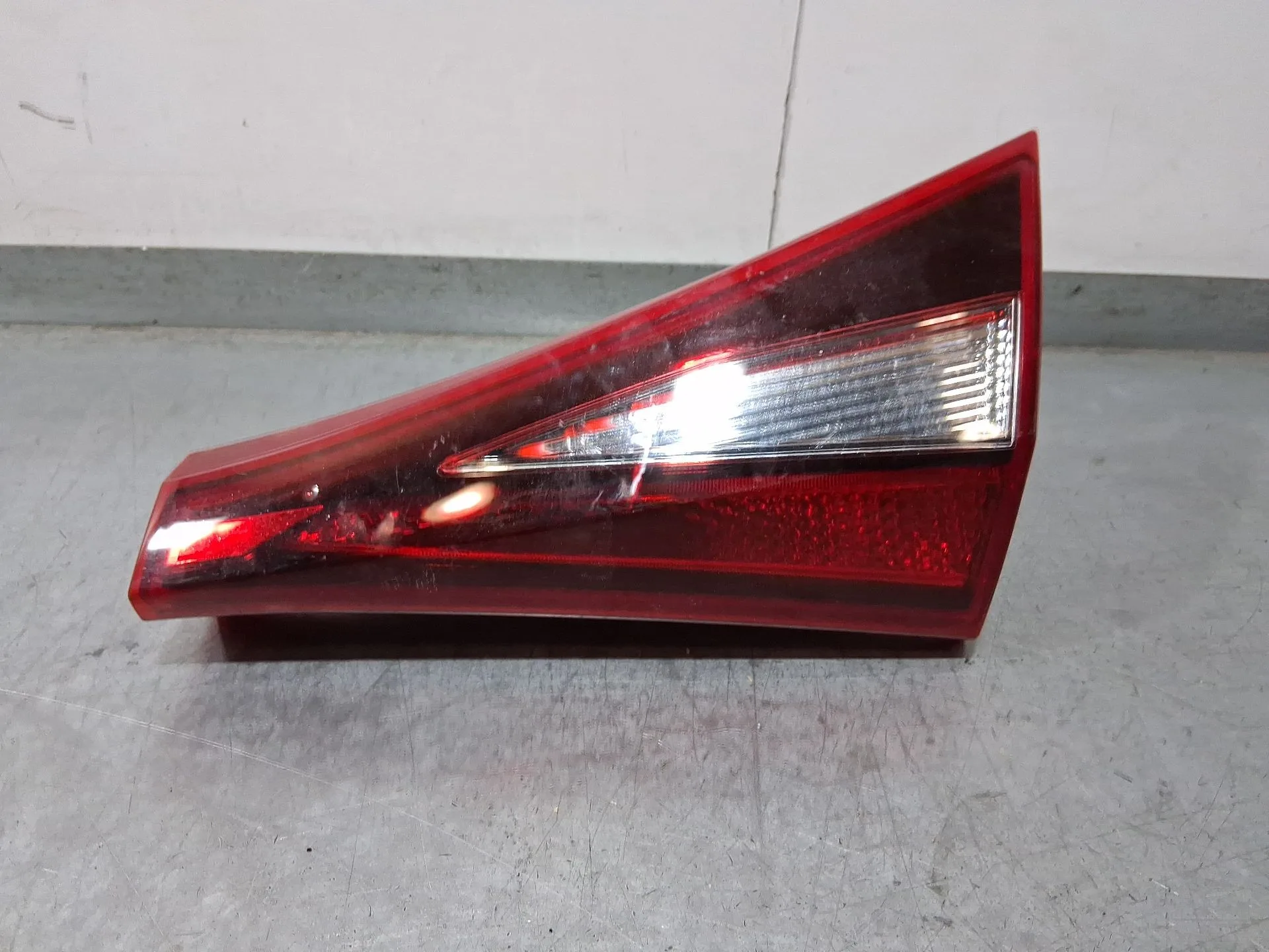 Piloto Trasero Derecho Interior para Hyundai I20 Iii (Bc3, Bi3)