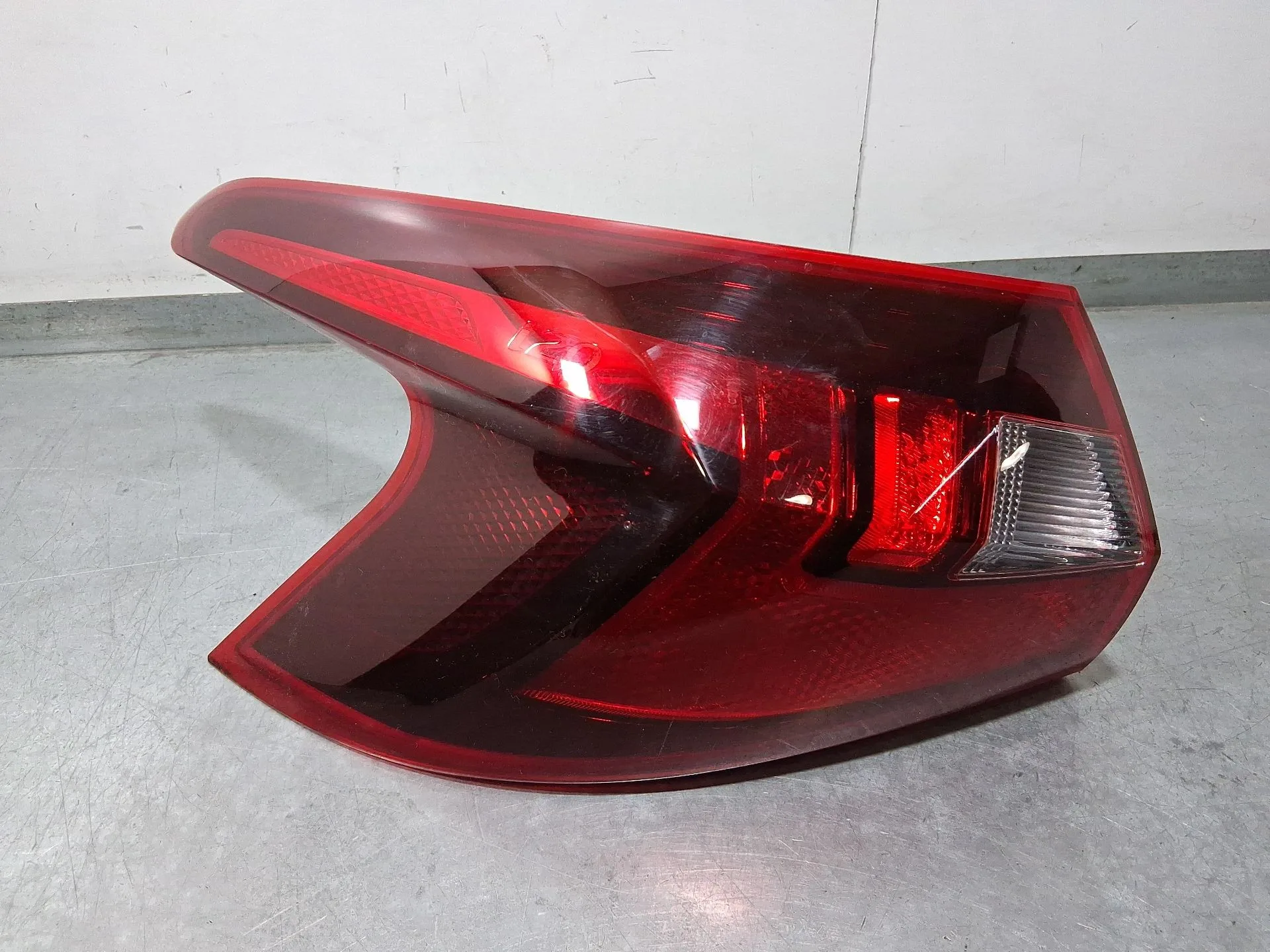 Piloto Trasero Izquierdo Interior para Hyundai I20 Iii (Bc3, Bi3)