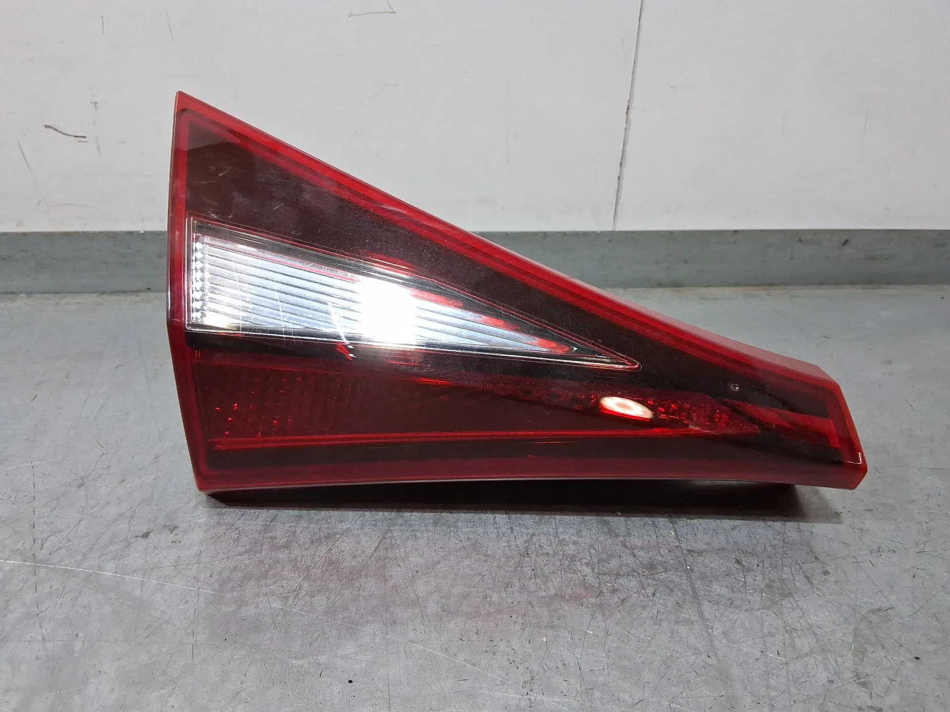 Piloto Trasero Izquierdo Interior para Hyundai I20 Iii (Bc3, Bi3)