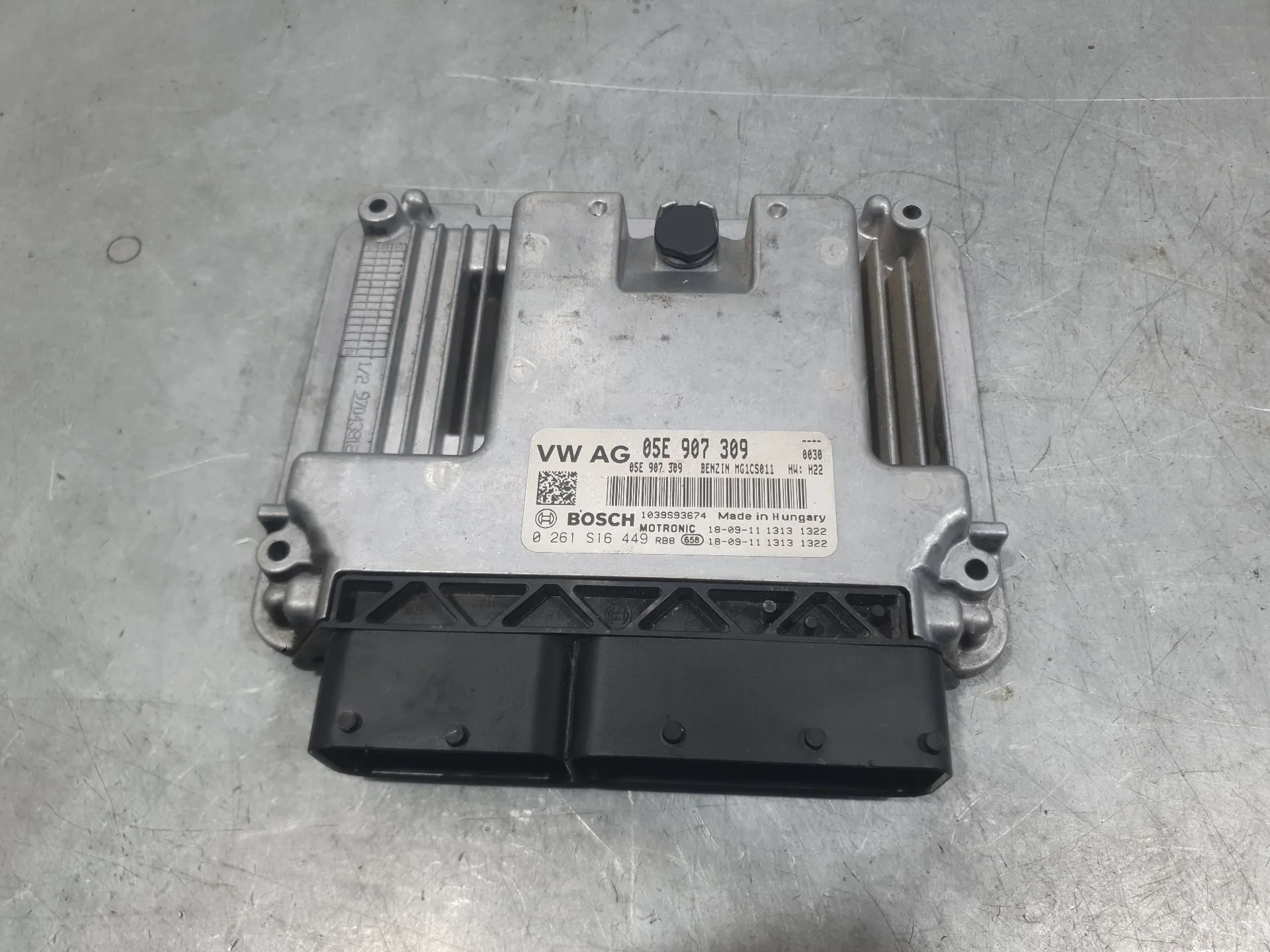 Centralita Motor Uce para Seat Leon St (5F8)