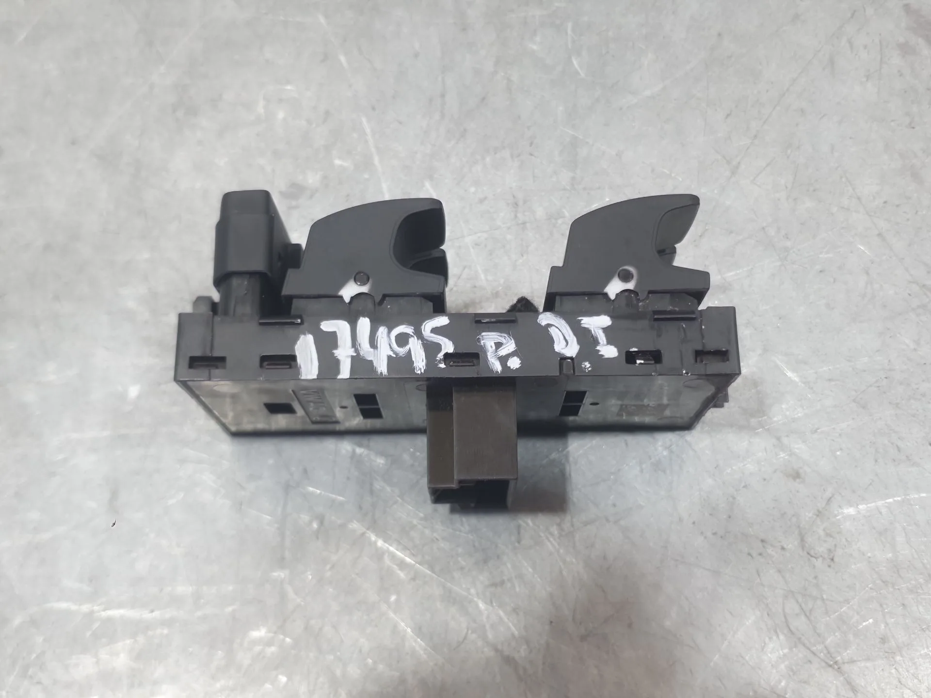 Mando Elevalunas Delantero Izquierdo para Seat Leon St (5F8)
