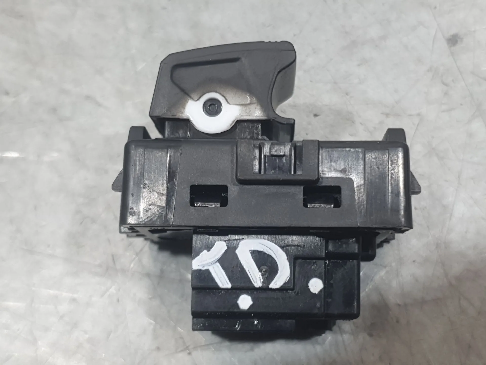 Mando Elevalunas Trasero Derecho para Mitsubishi Colt