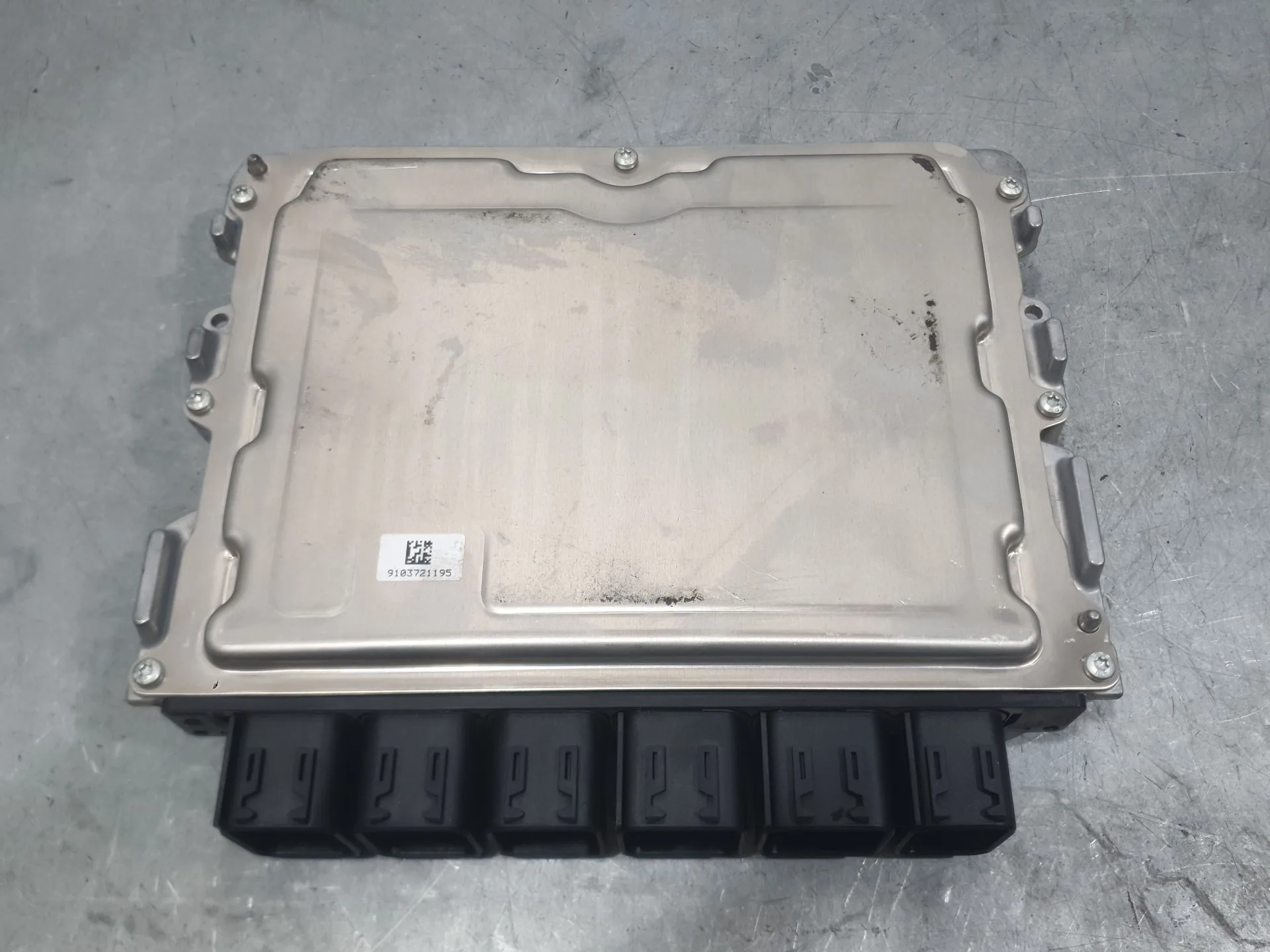 Centralita Motor Uce para Bmw 1 (F40)