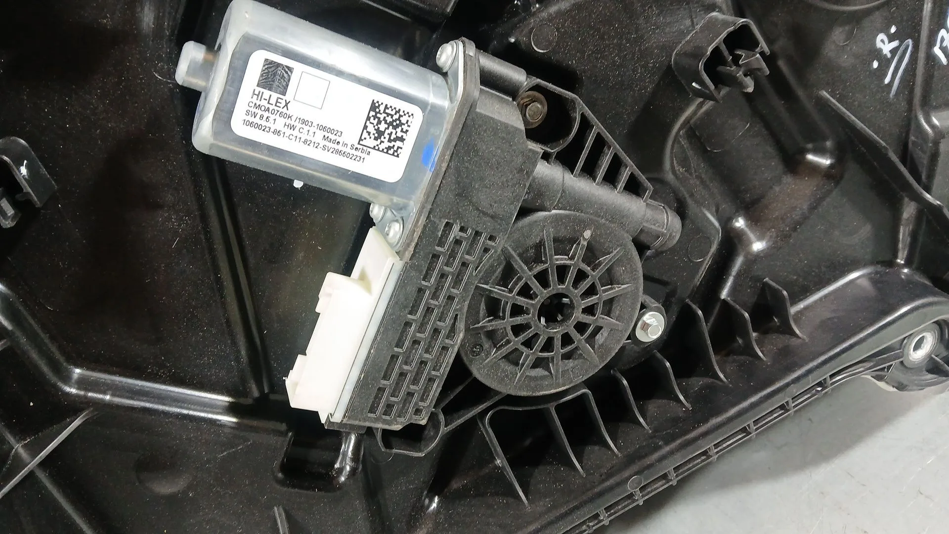 Elevalunas Delantero Derecho para Bmw 1 (F40)