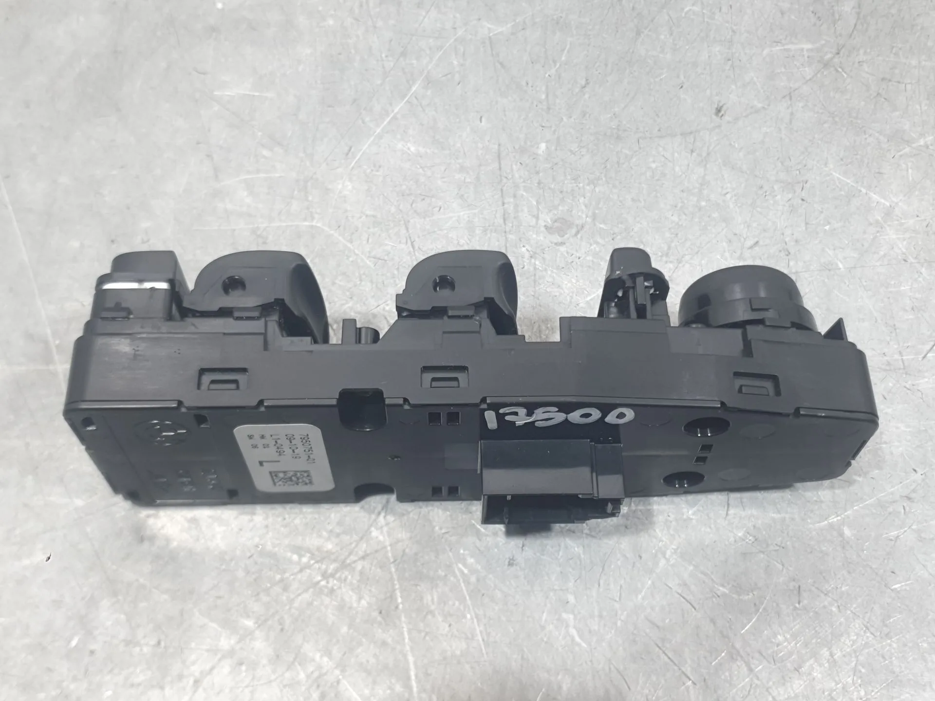 Mando Elevalunas Delantero Izquierdo para Bmw 1 (F40)