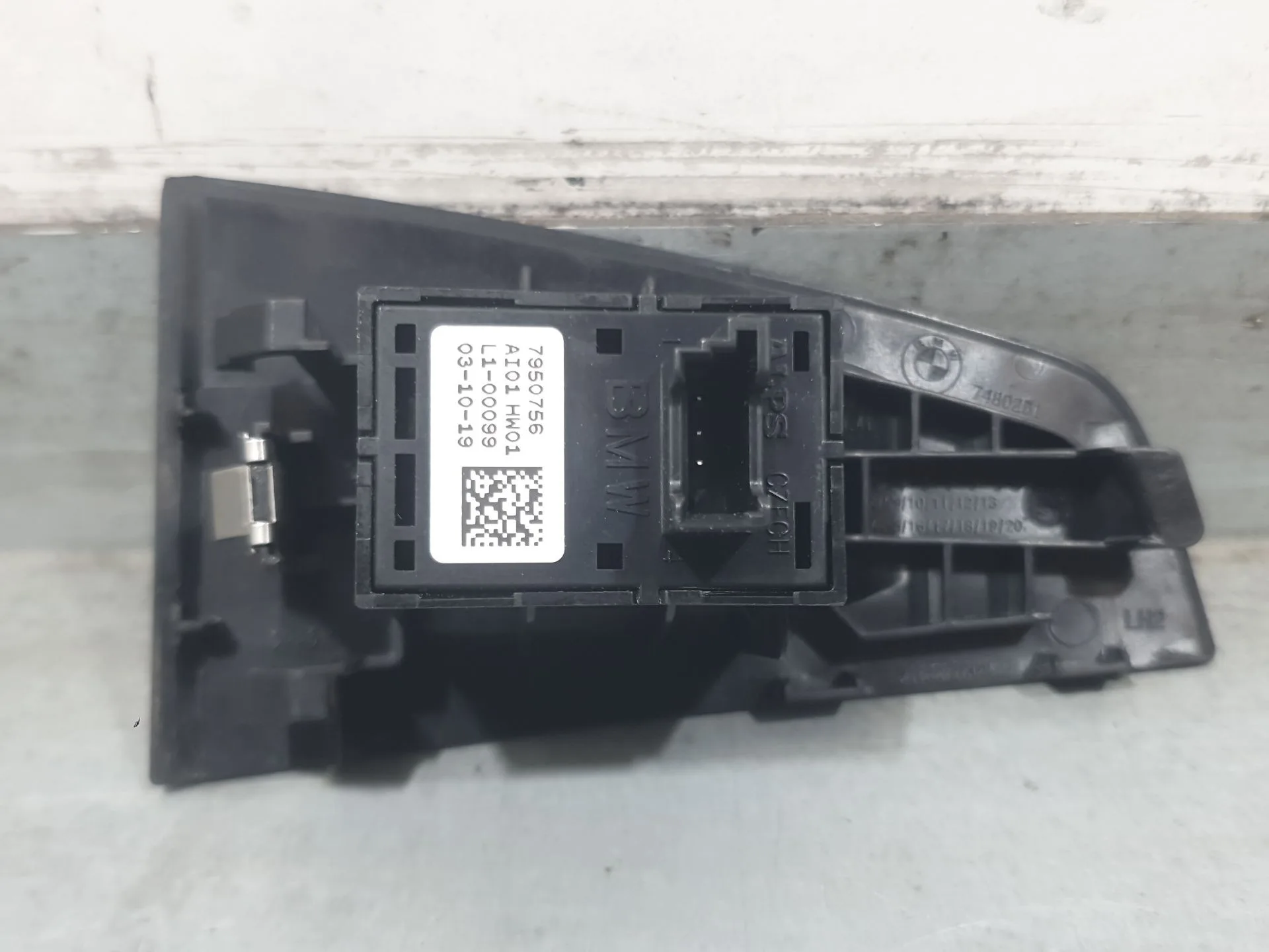 Mando Elevalunas Trasero Izquierdo para Bmw 1 (F40)
